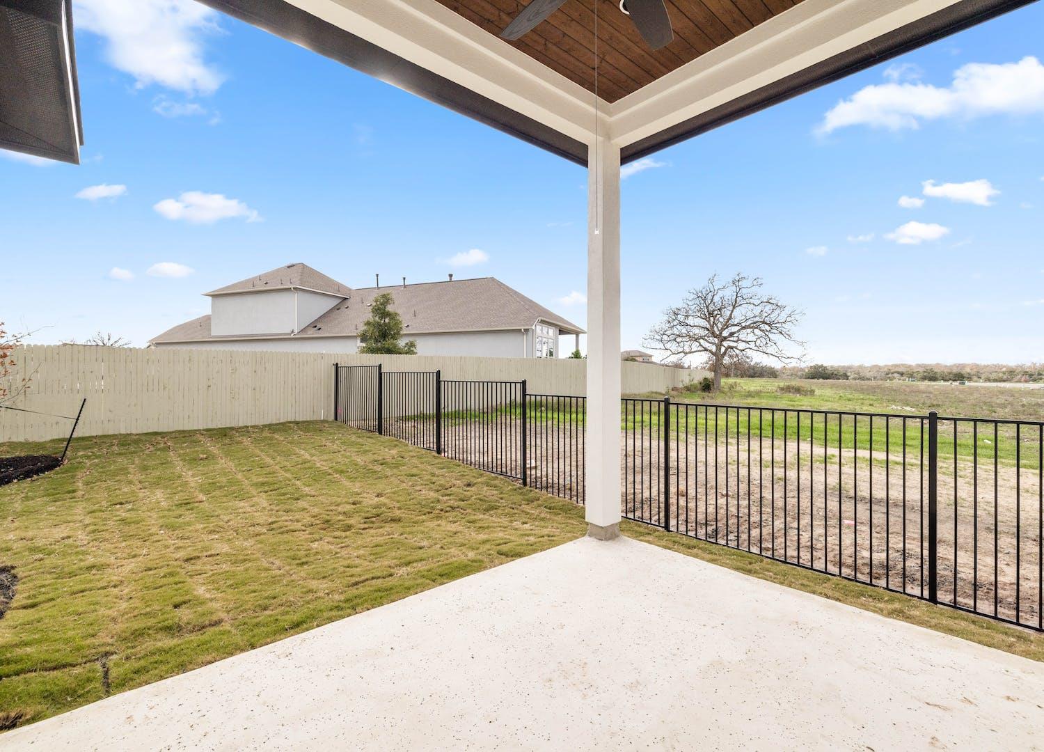 109 Flora Springs Cv, Liberty Hill, TX 78642