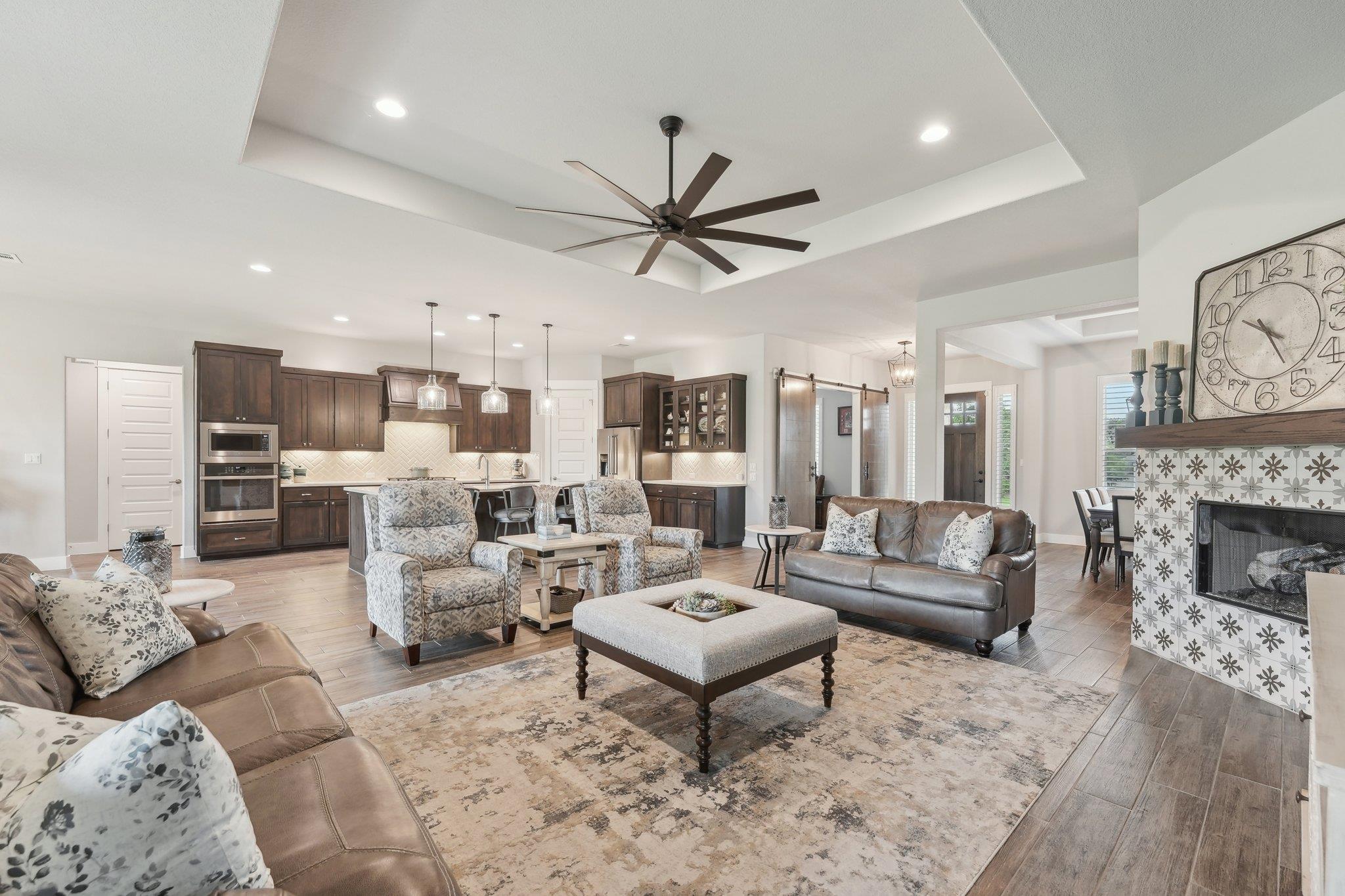 300 Red Mulberry Way, Leander, TX 78641