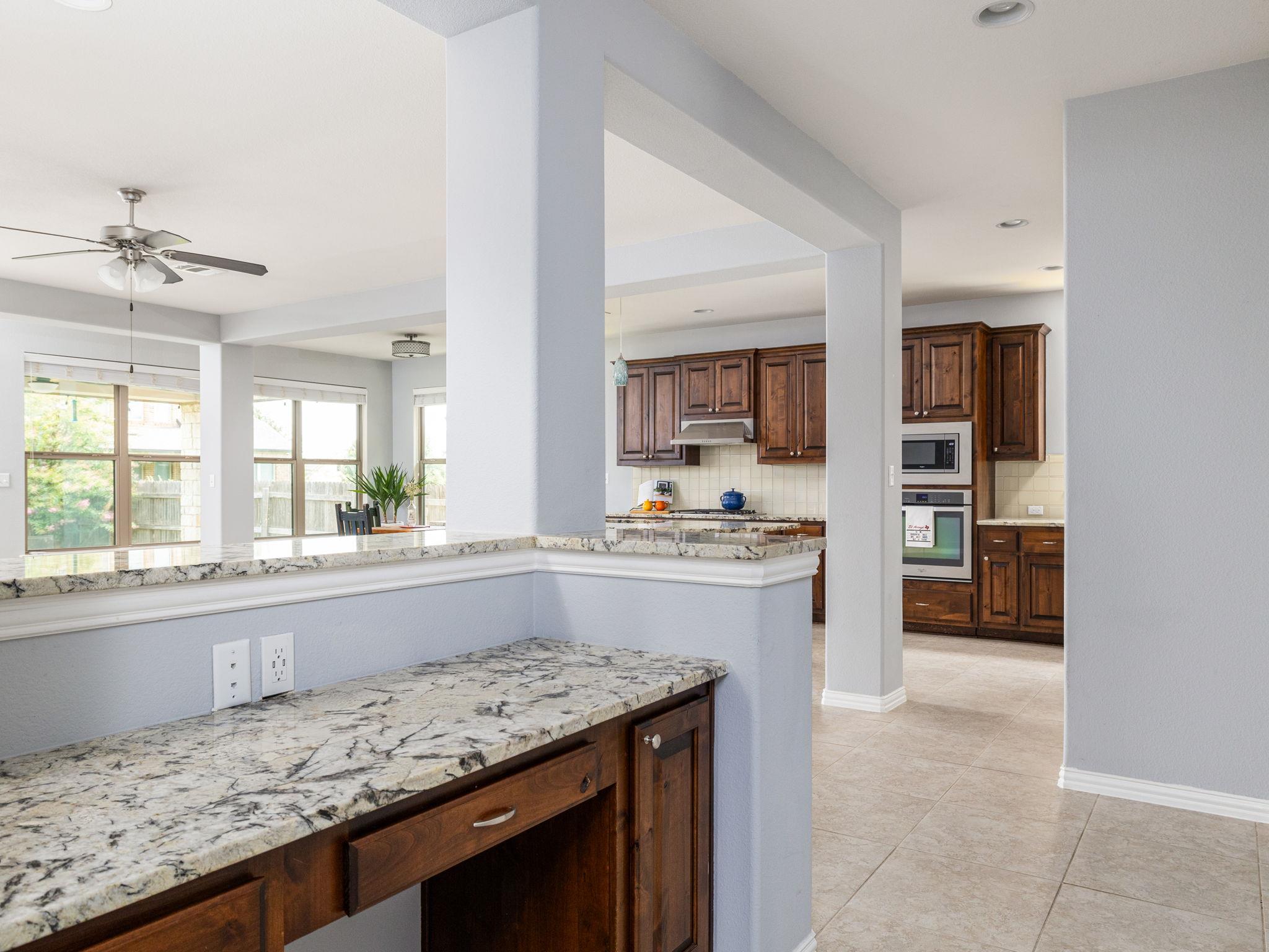 104 Orvieto Ln, Liberty Hill, TX 78642