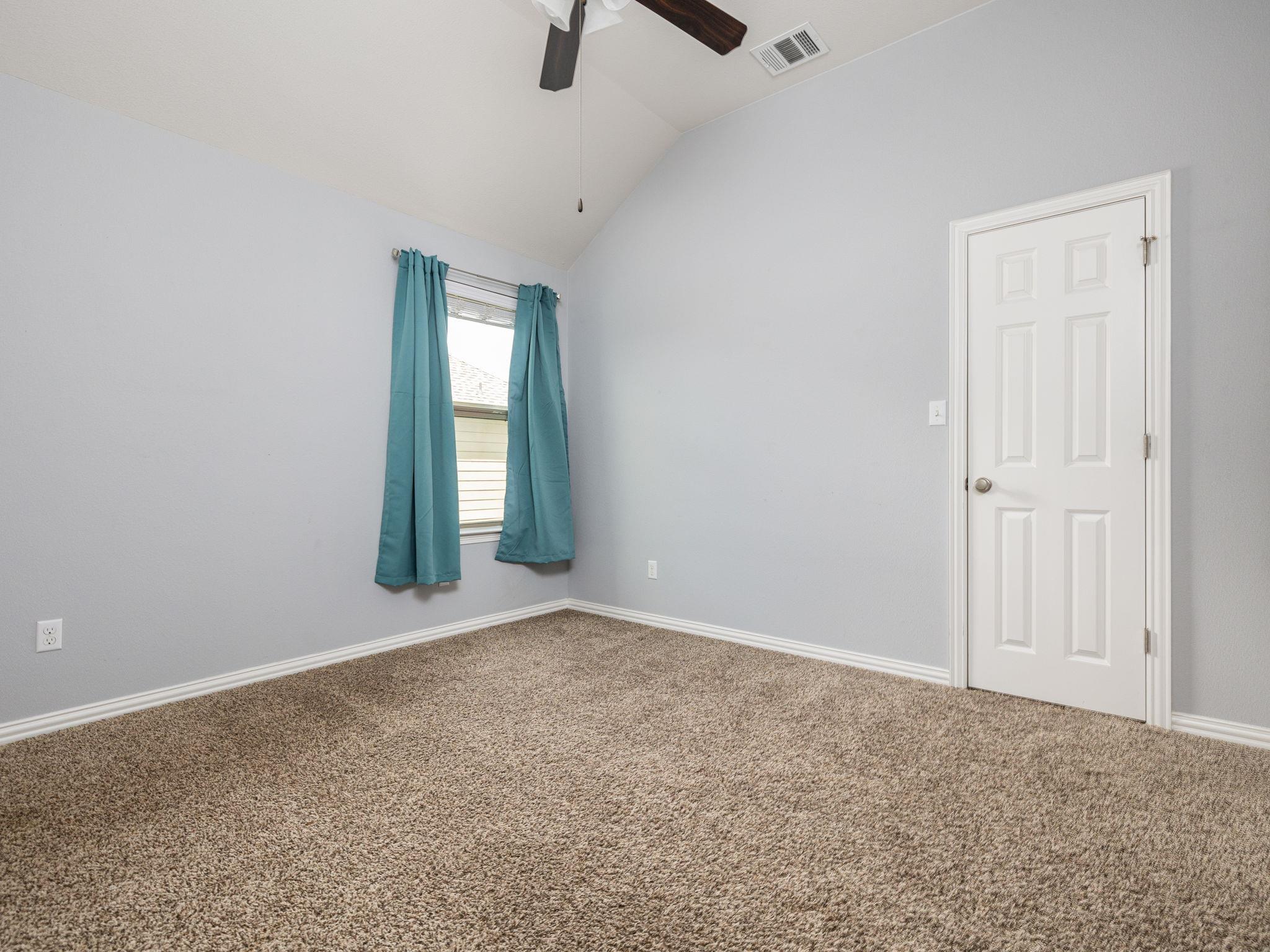 104 Orvieto Ln, Liberty Hill, TX 78642