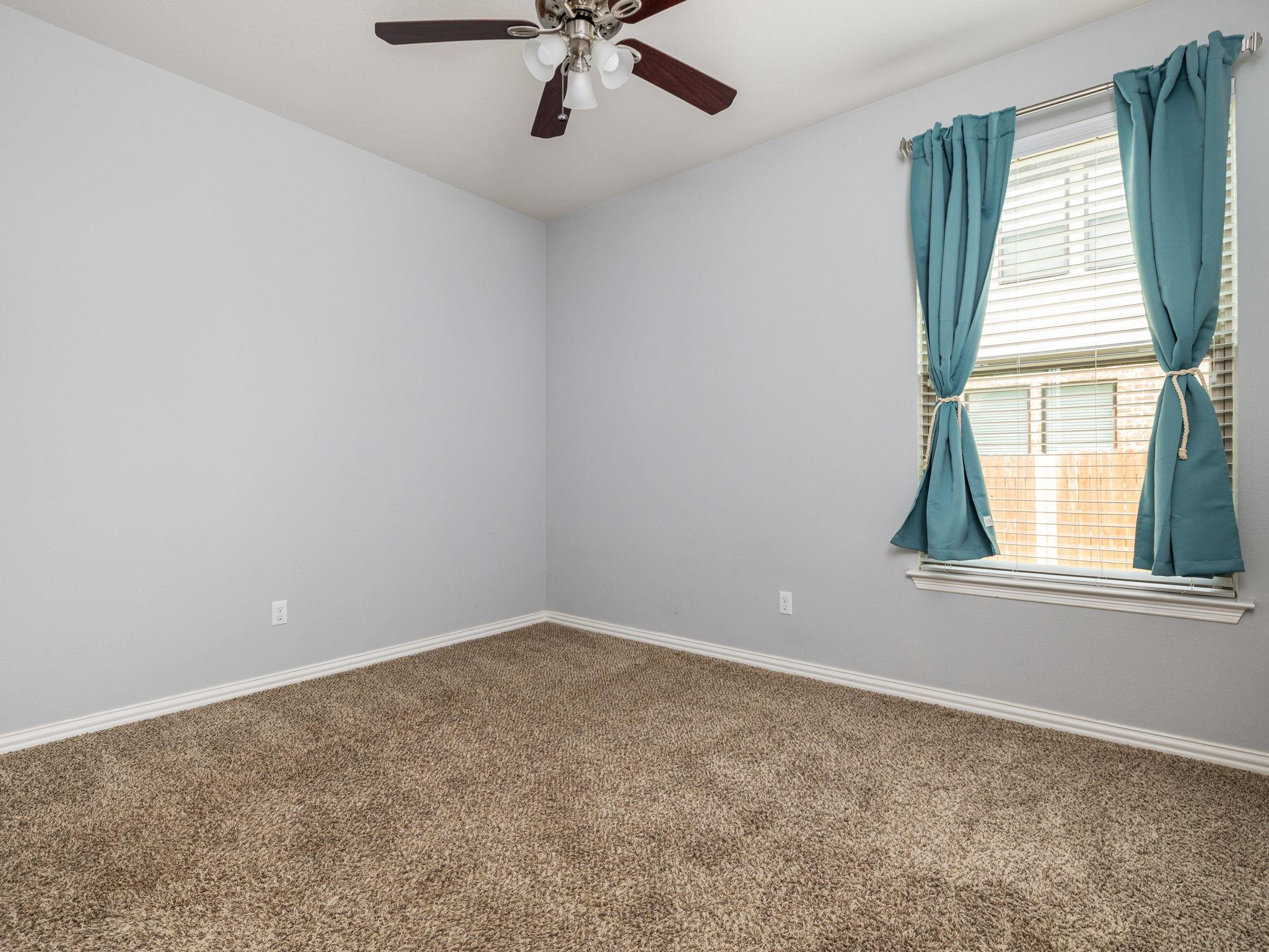 104 Orvieto Ln, Liberty Hill, TX 78642