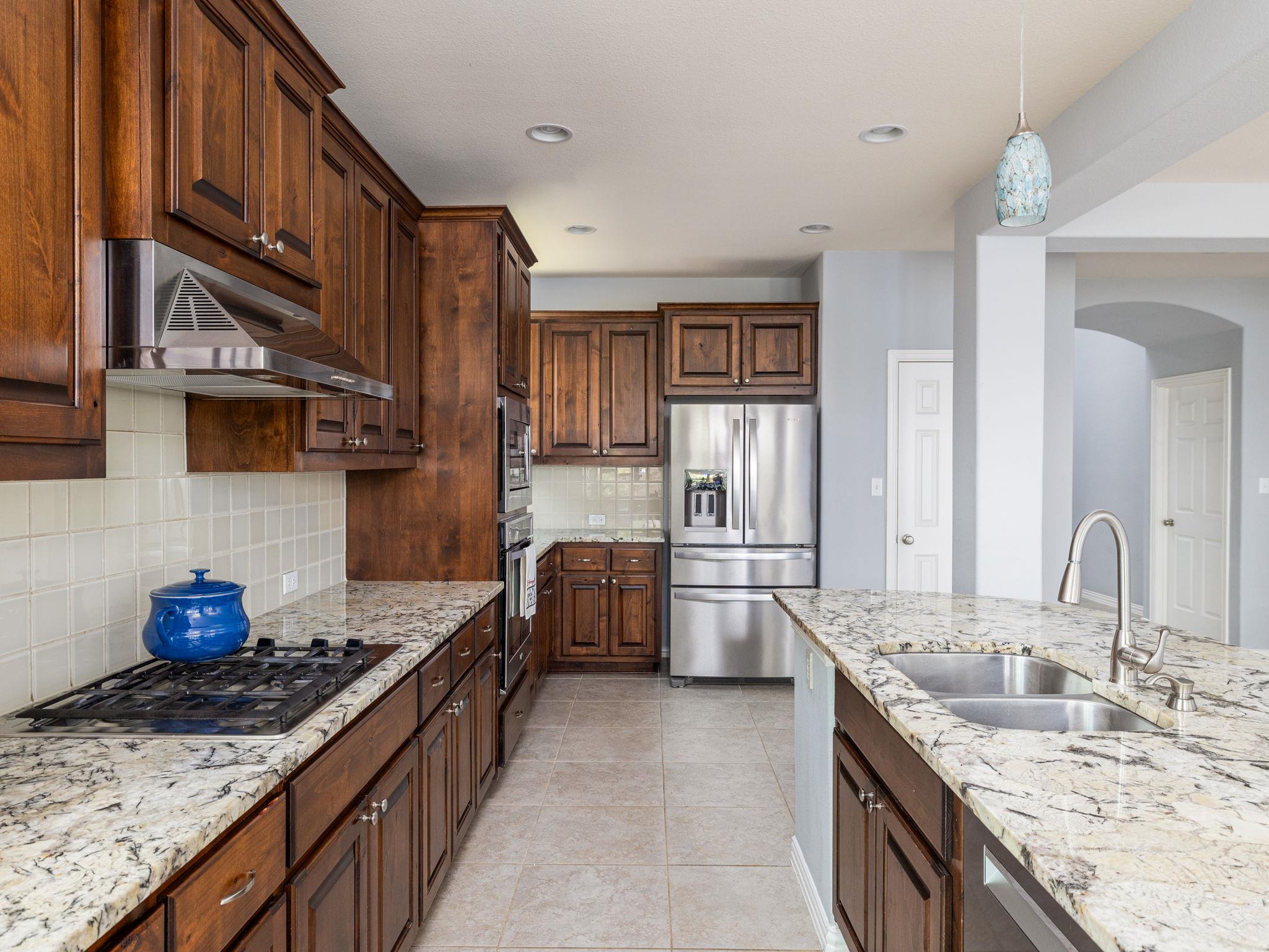 104 Orvieto Ln, Liberty Hill, TX 78642