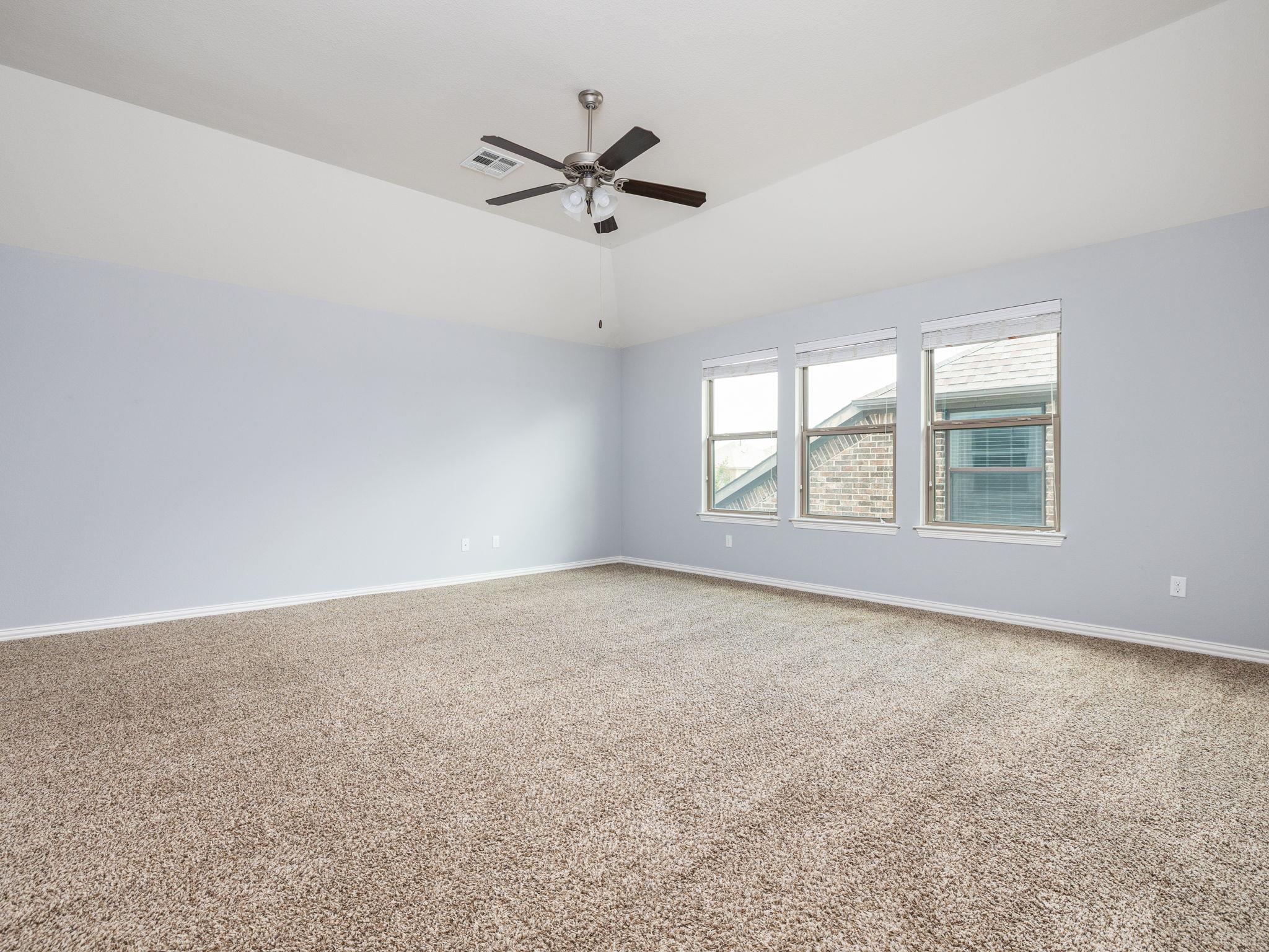104 Orvieto Ln, Liberty Hill, TX 78642