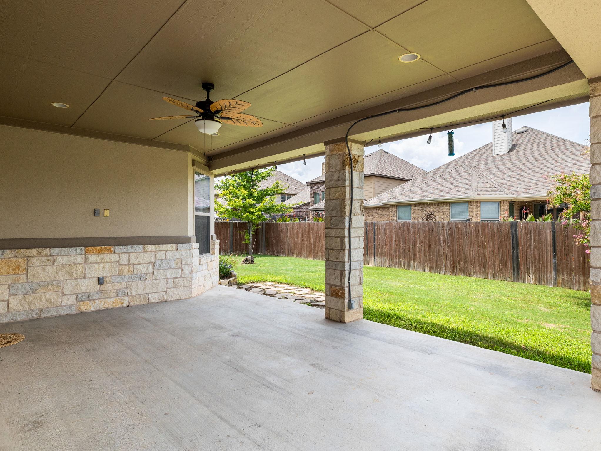 104 Orvieto Ln, Liberty Hill, TX 78642
