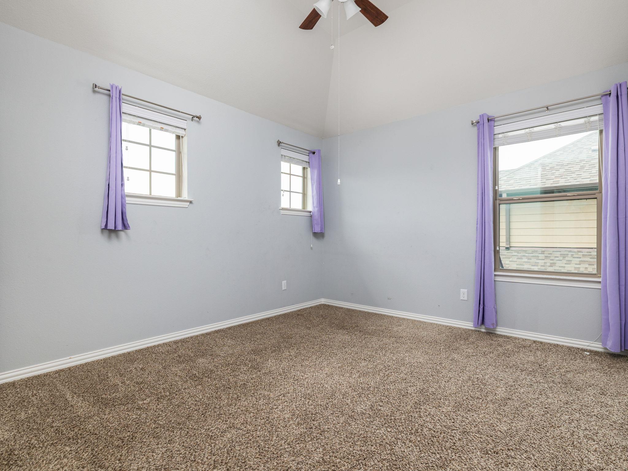 104 Orvieto Ln, Liberty Hill, TX 78642