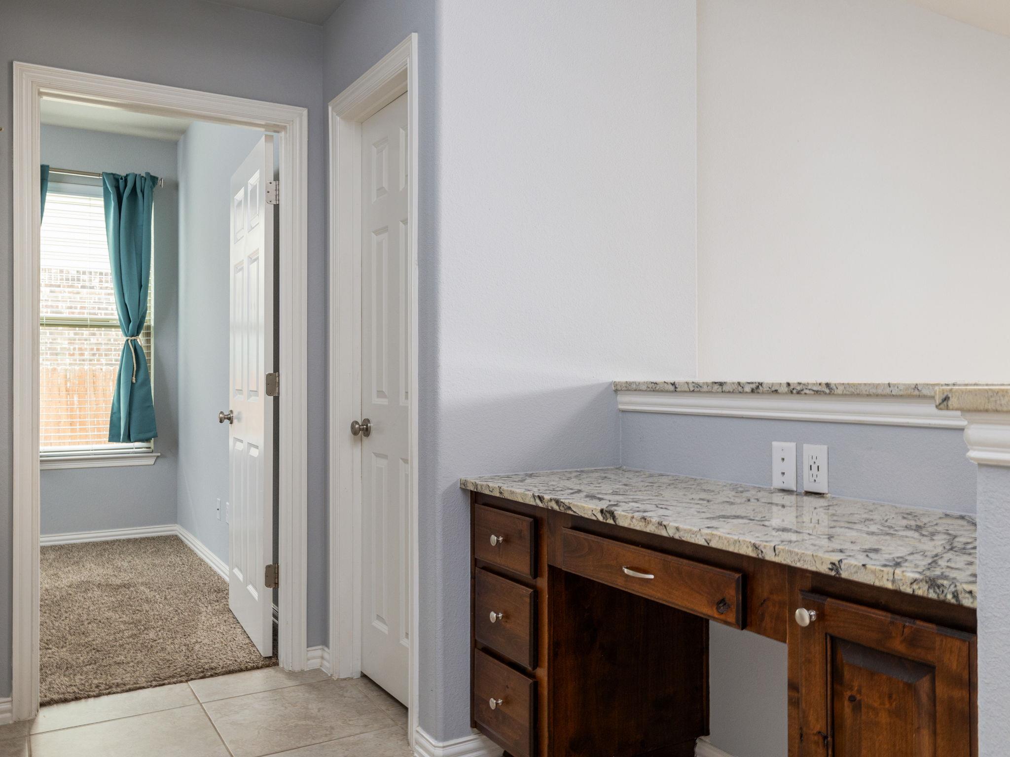 104 Orvieto Ln, Liberty Hill, TX 78642