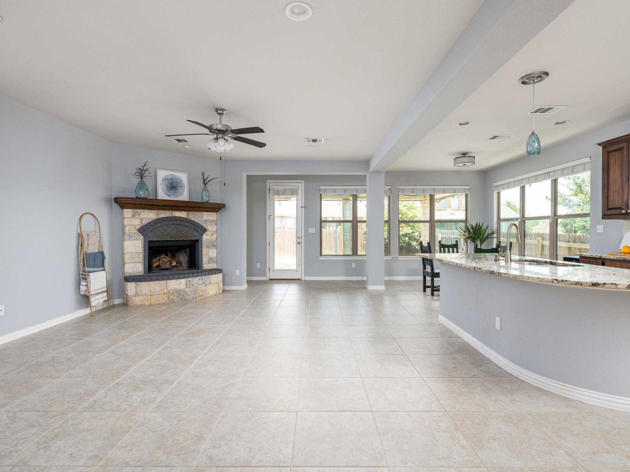104 Orvieto Ln, Liberty Hill, TX 78642