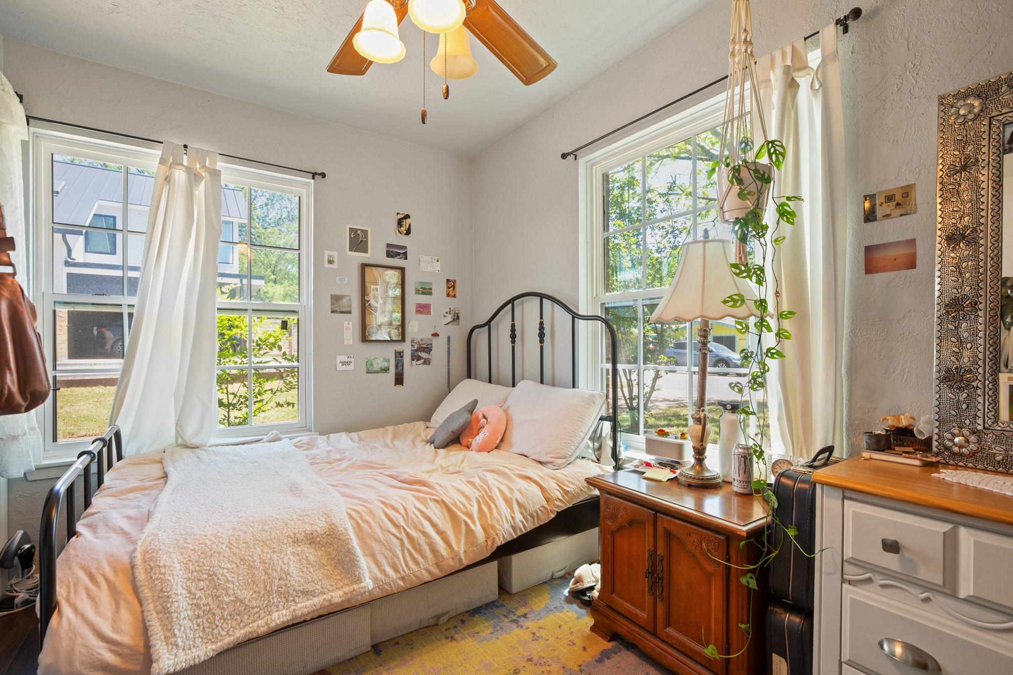 4606 S 2nd St, Austin, TX 78745