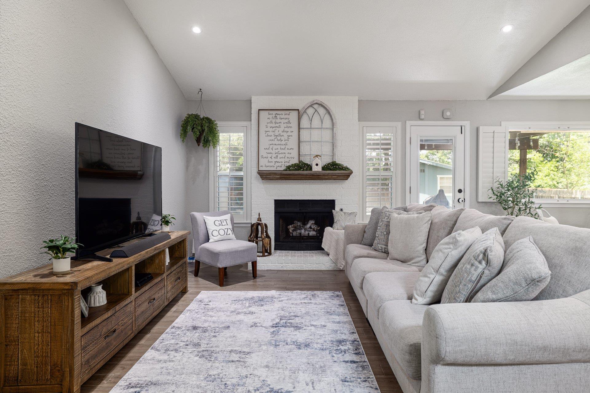 4814 Marblehead Dr, Austin, TX 78727