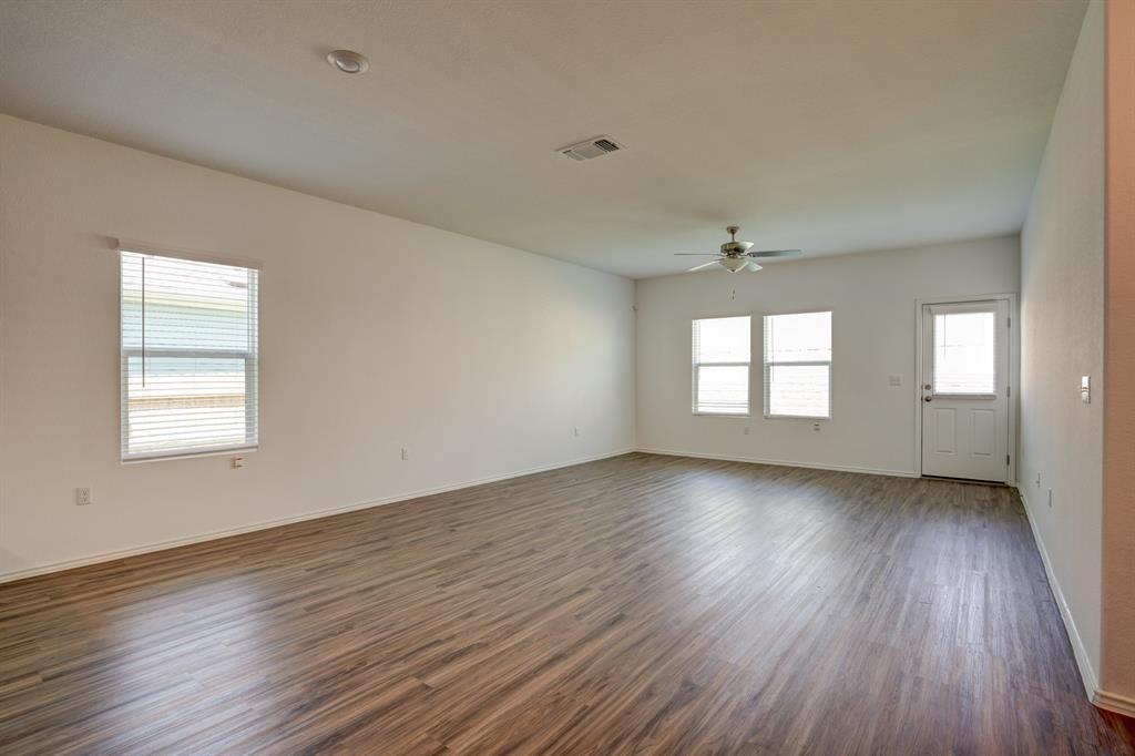 7603 Ivy Trellis Trl, Del Valle, TX 78617