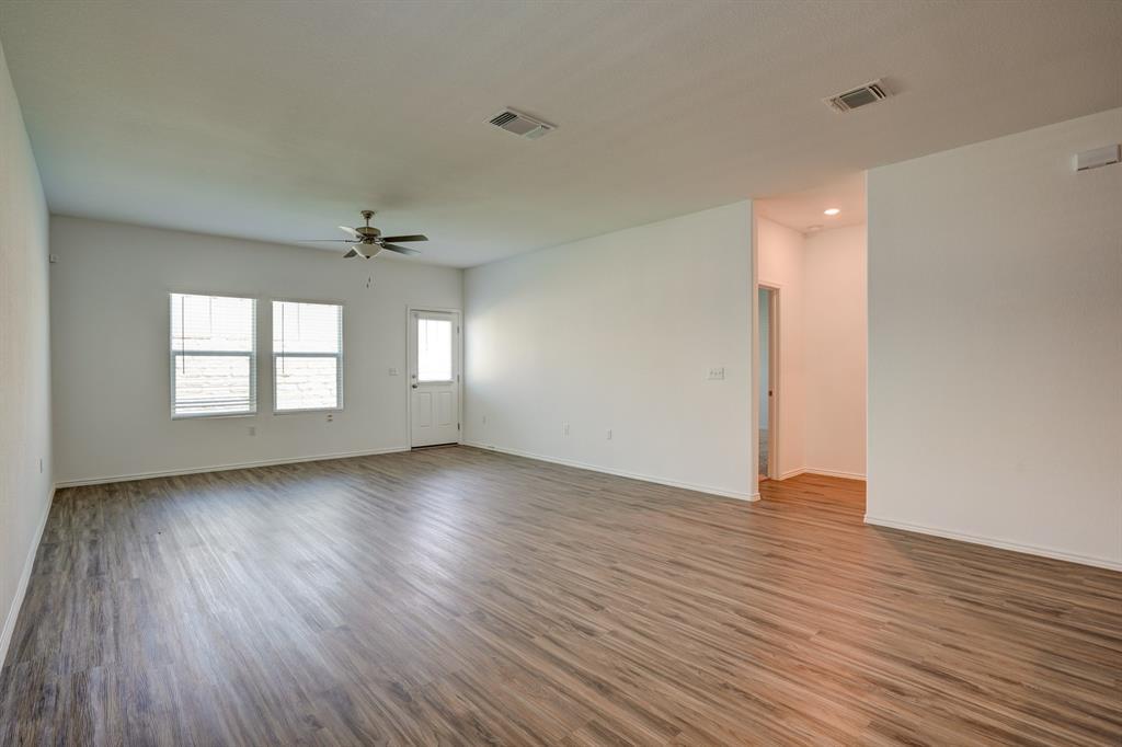 7603 Ivy Trellis Trl, Del Valle, TX 78617