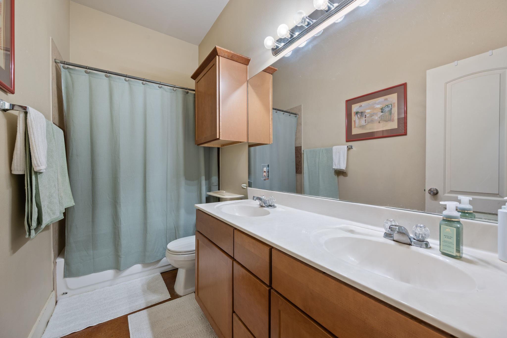 5401 Duval St # A&B, Austin, TX 78751