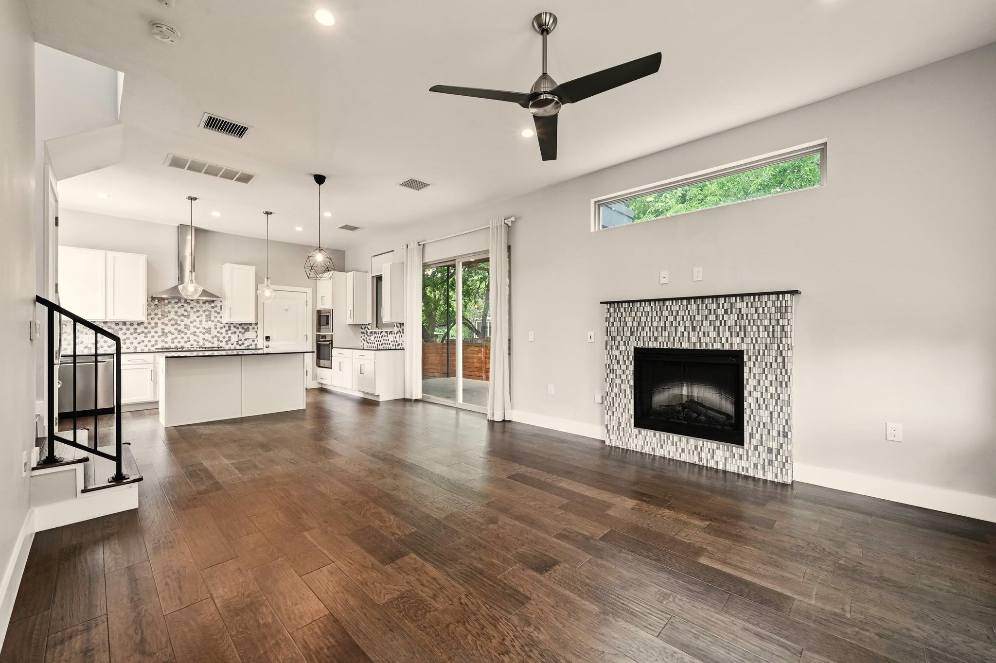 2305 E 16th St # A, Austin, TX 78702