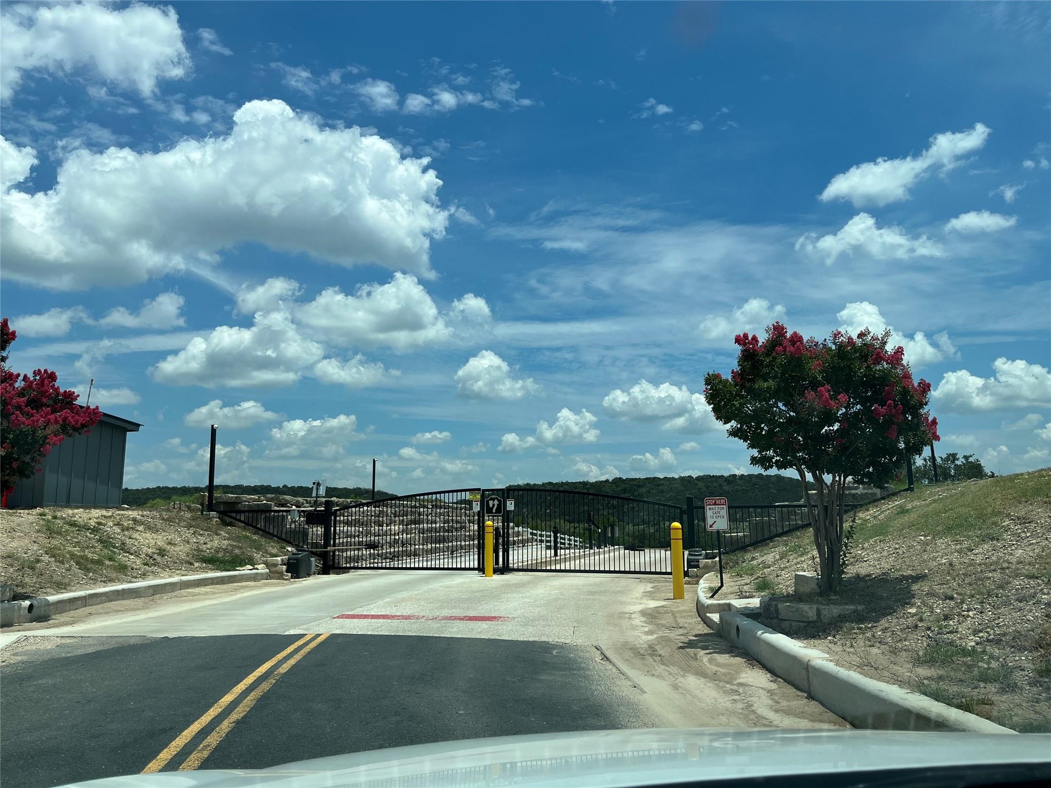 400 Sonora Dr, Bertram, TX 78605