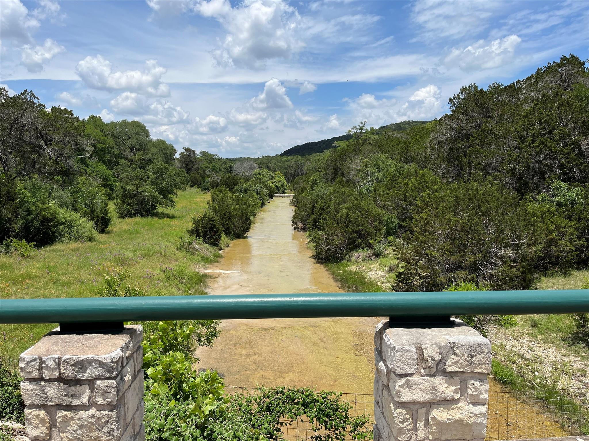 400 Sonora Dr, Bertram, TX 78605