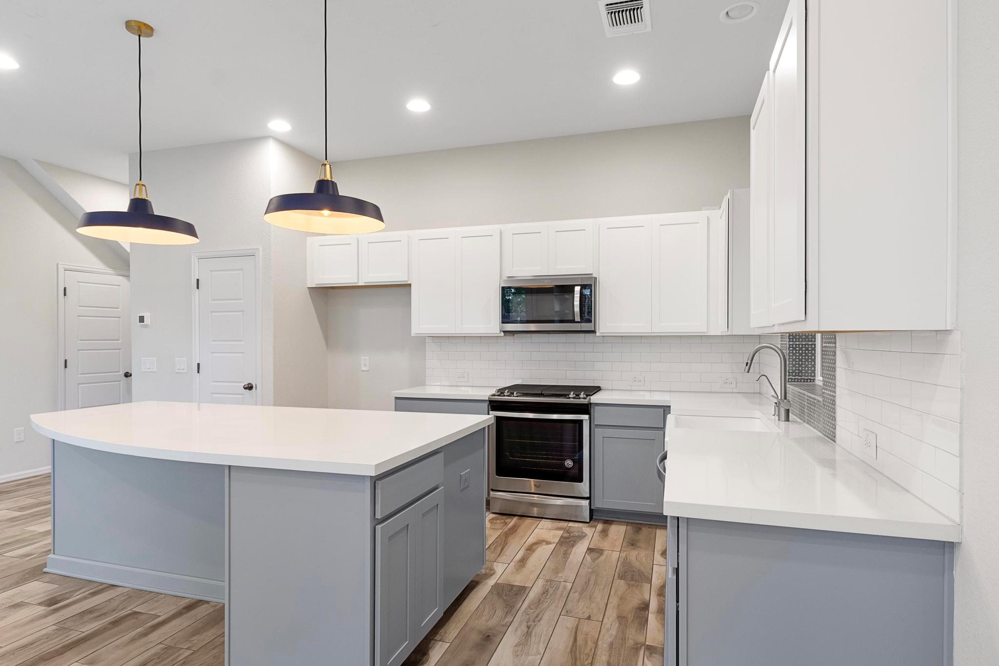 13701 Zink Bnd # 33, Austin, TX 78717