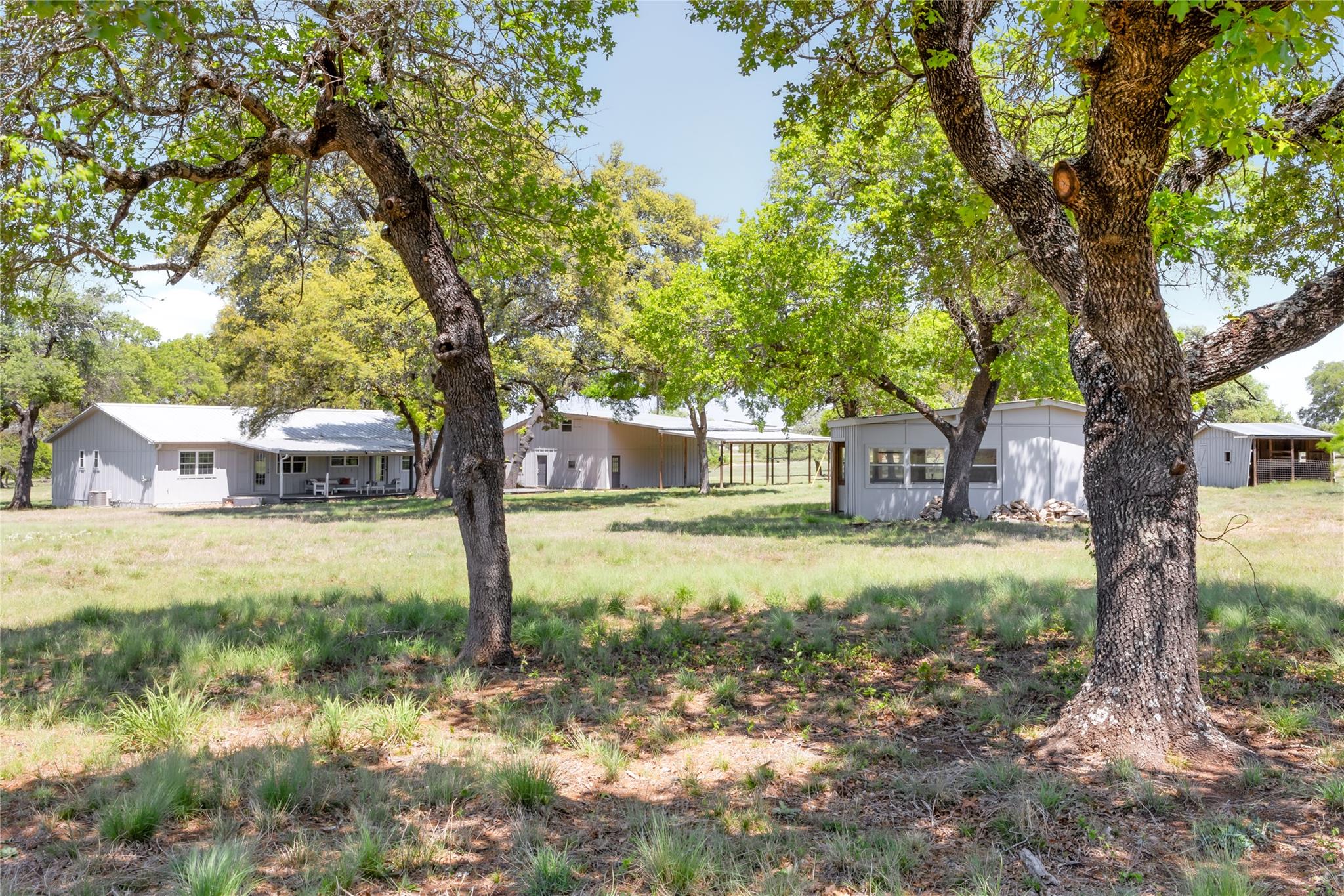 9695 W US 290 Highway, Hye, TX 78635