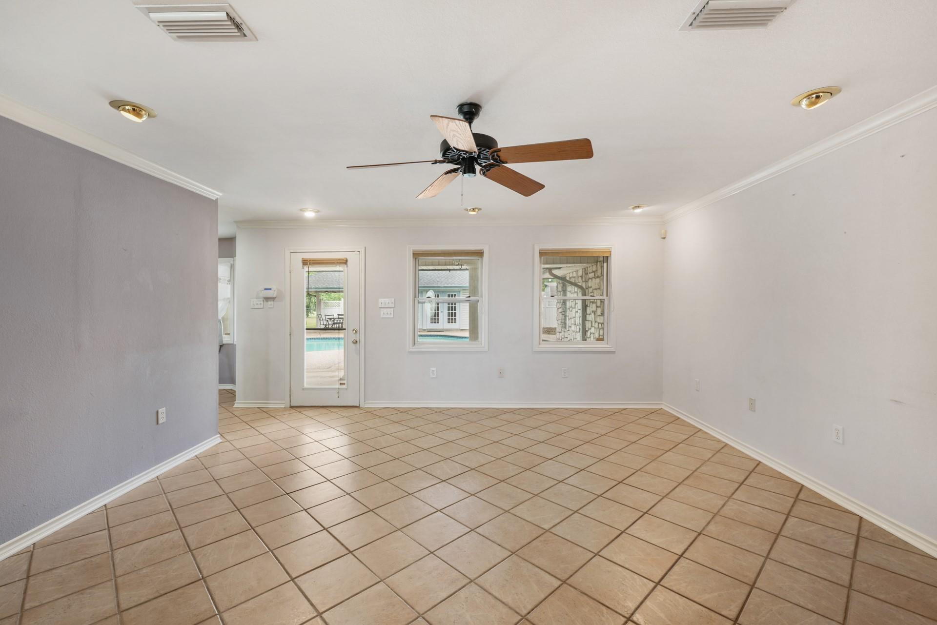 6625 E Post Rd, Kyle, TX 78640