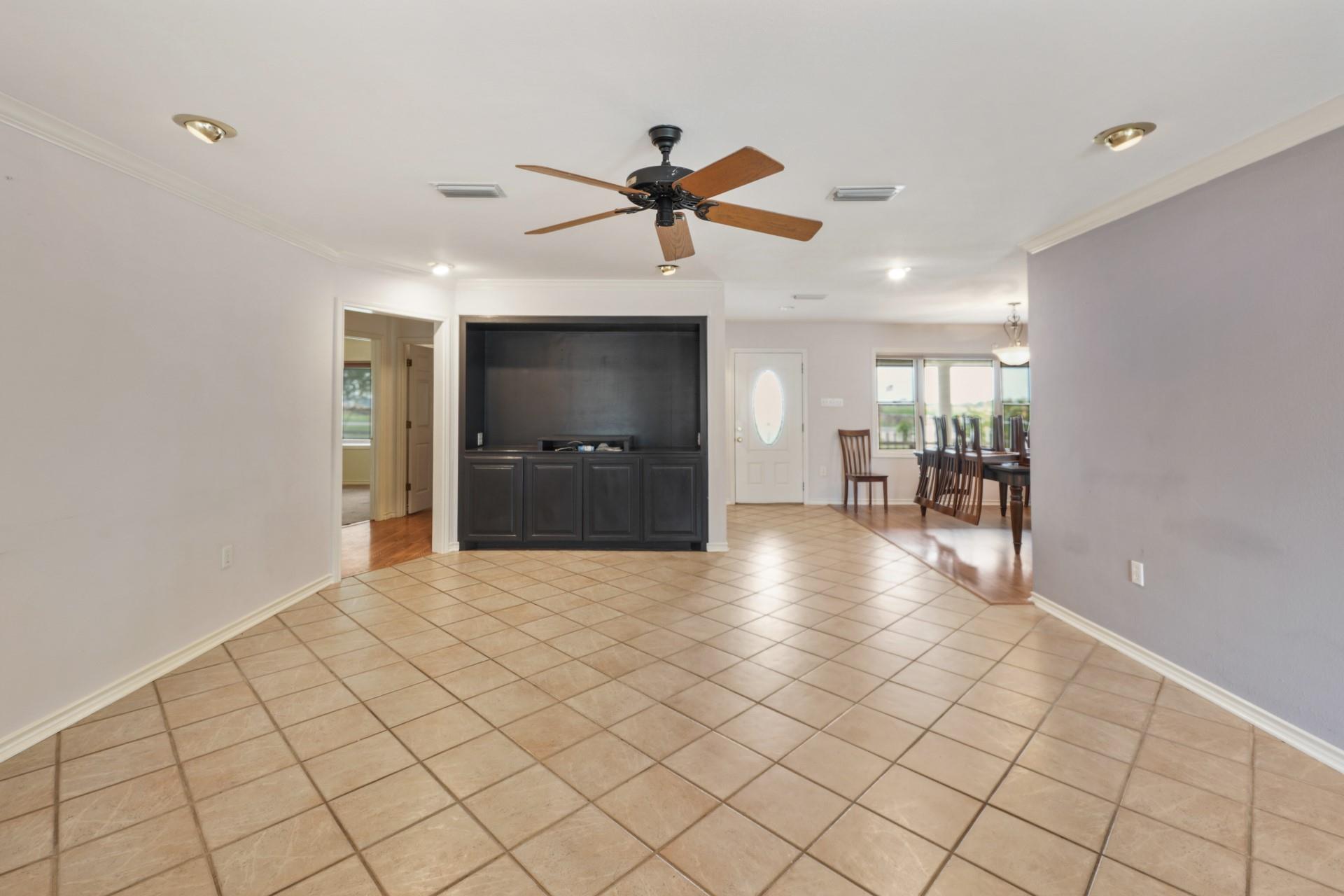 6625 E Post Rd, Kyle, TX 78640