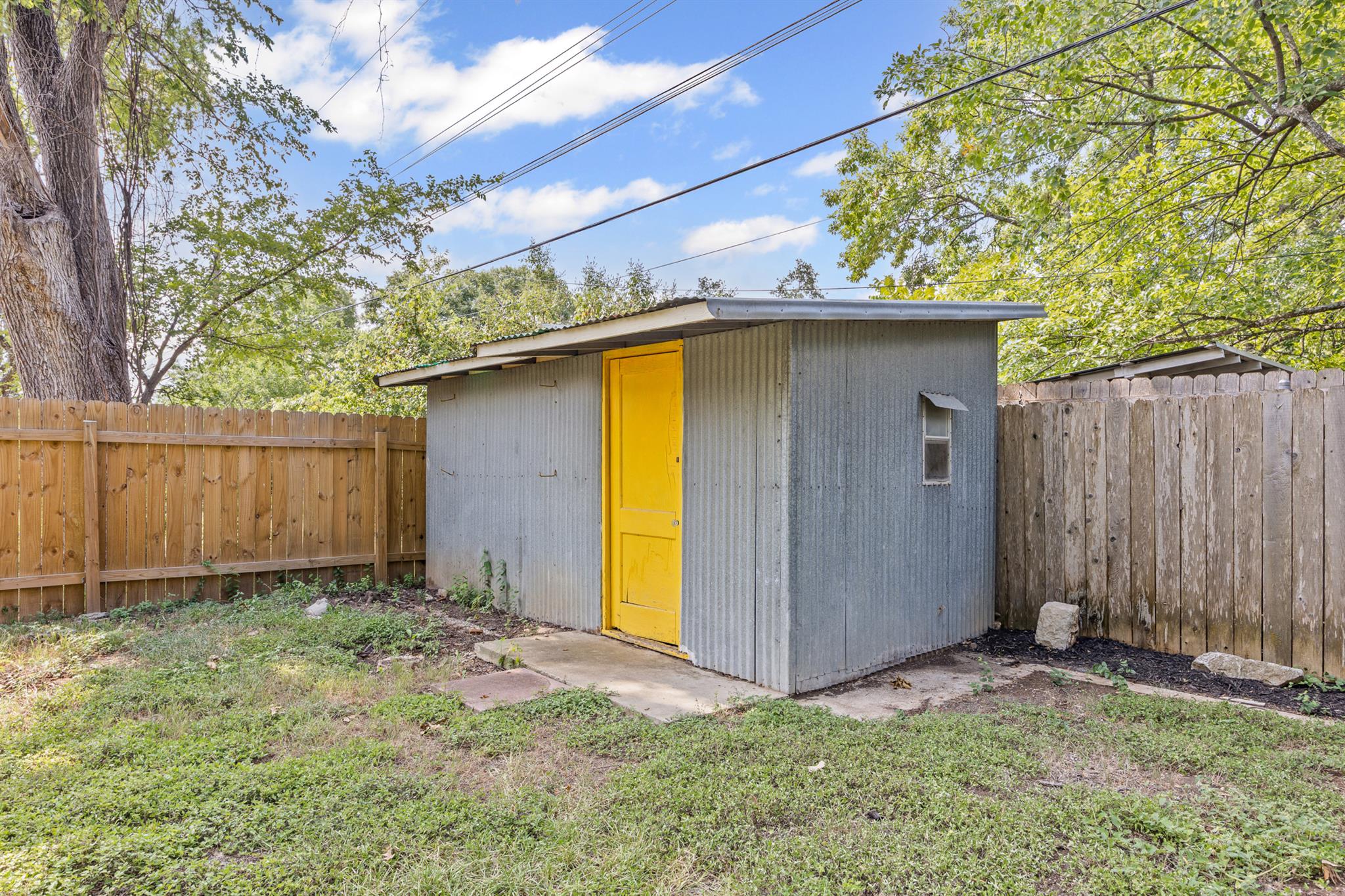 3205 Whites Dr, Austin, TX 78735