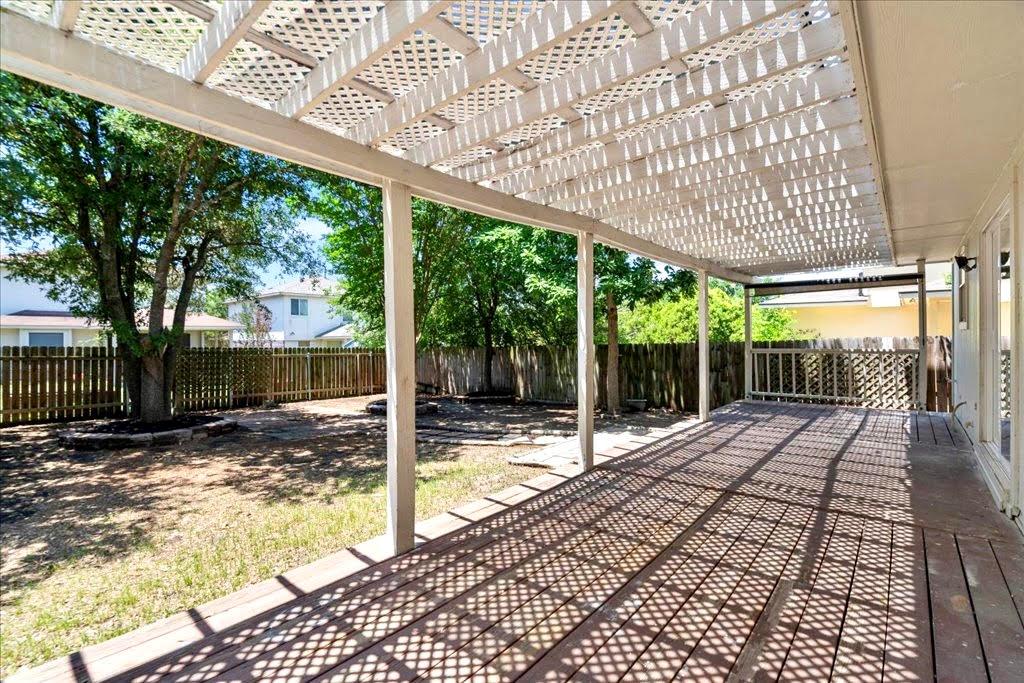 1025 Doras Dr, Pflugerville, TX 78660