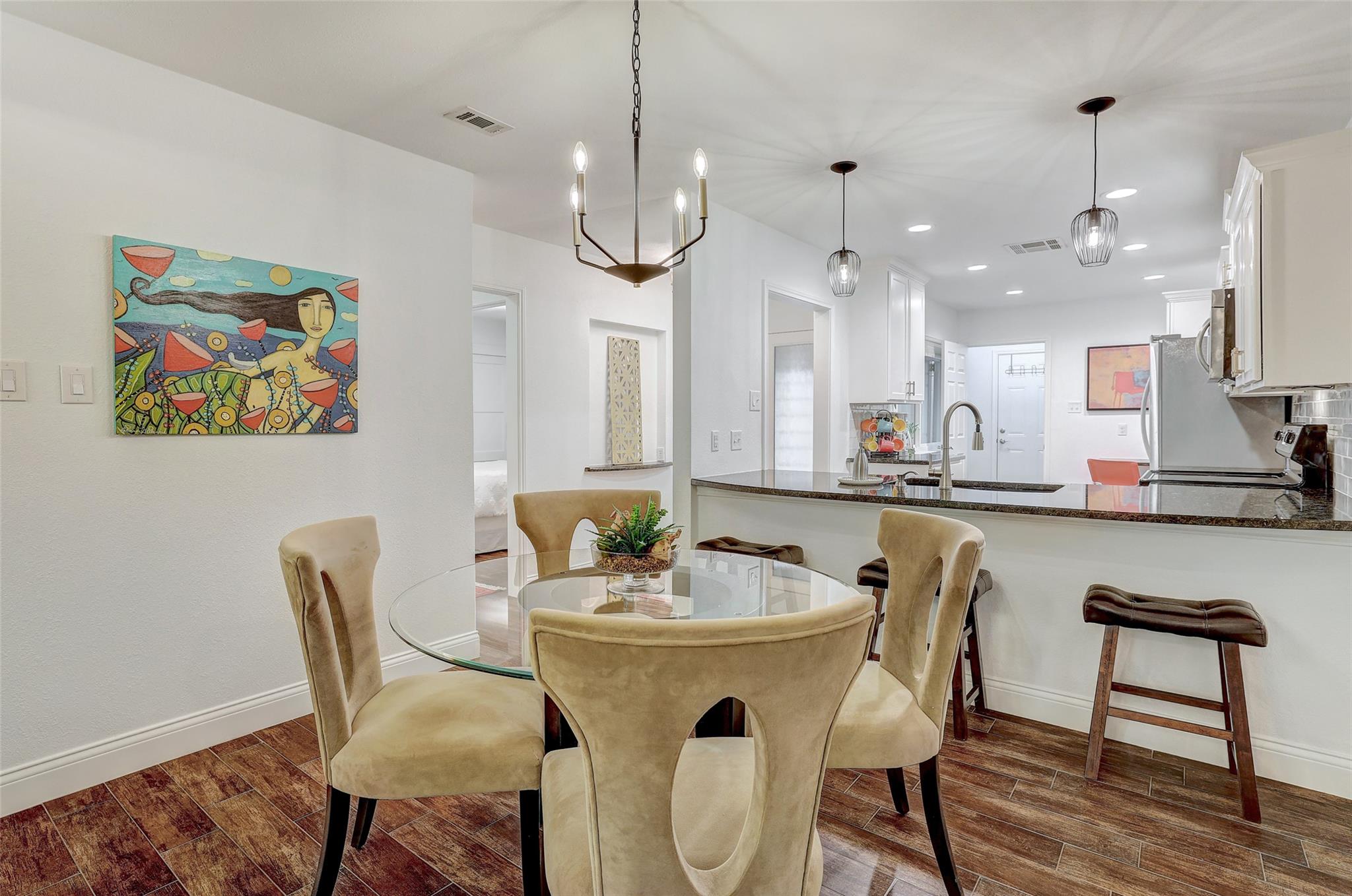 7211 Lakewood Dr # 113, Austin, TX 78750