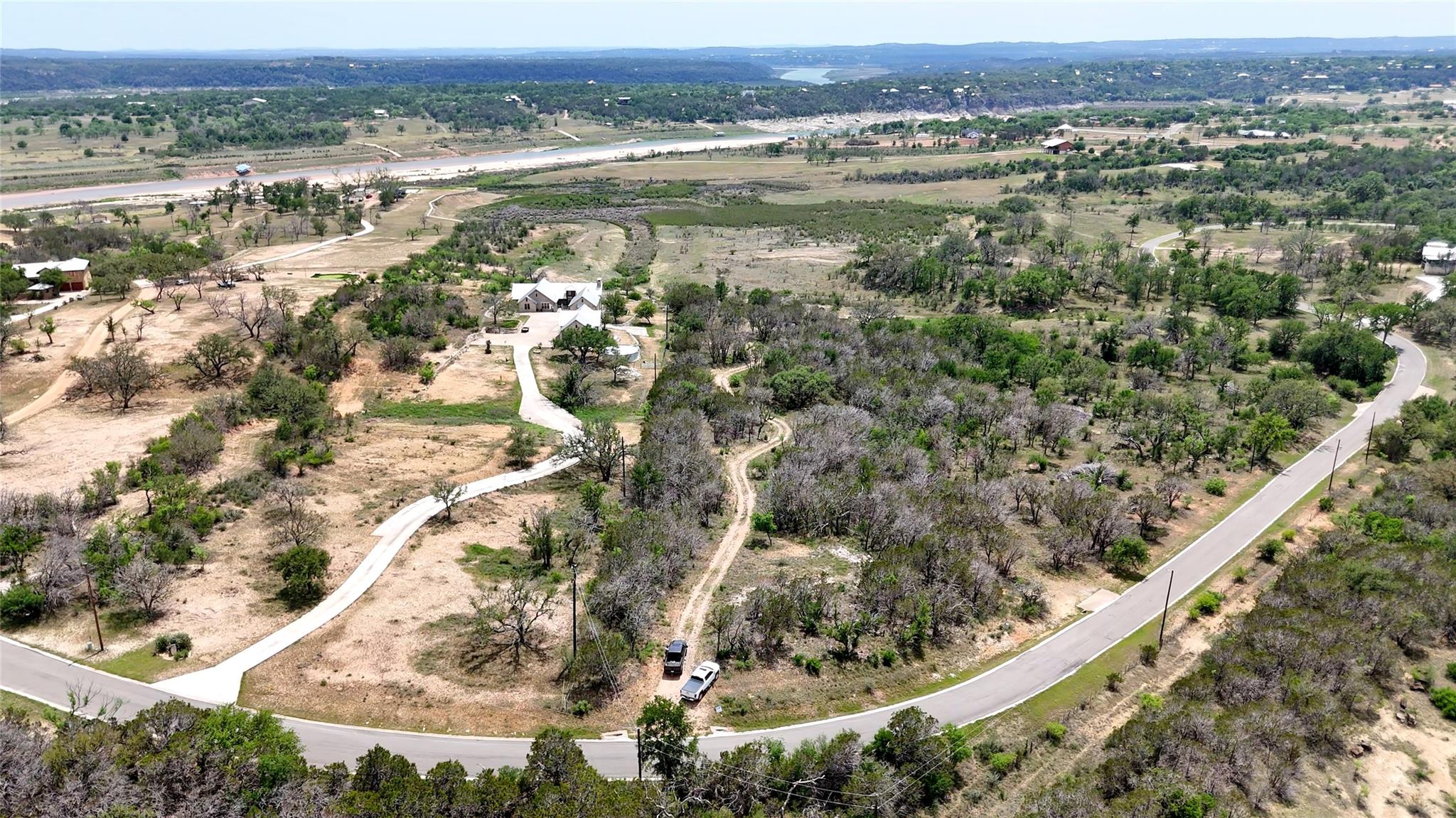 29 CHIMNEY COVE Dr, Marble Falls, TX 78654