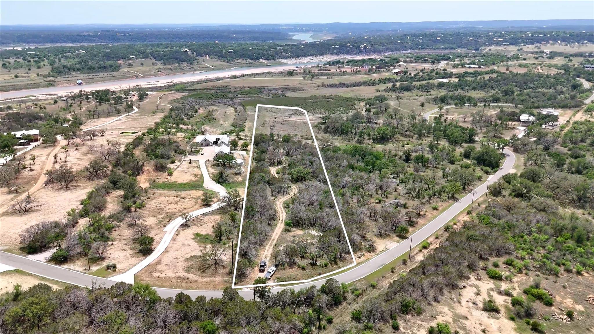 29 CHIMNEY COVE Dr, Marble Falls, TX 78654