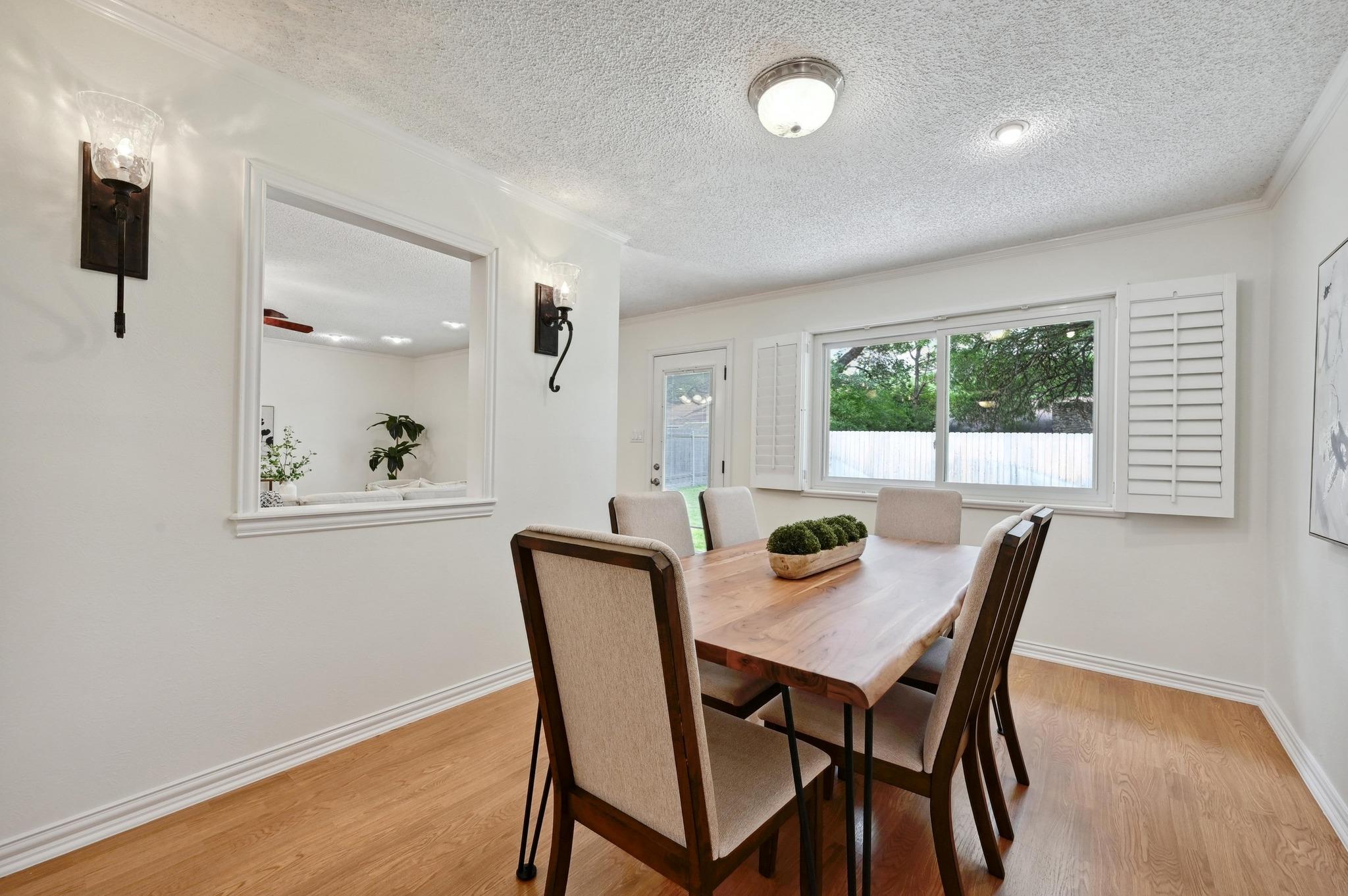 2406 Burly Oak Dr, Austin, TX 78745