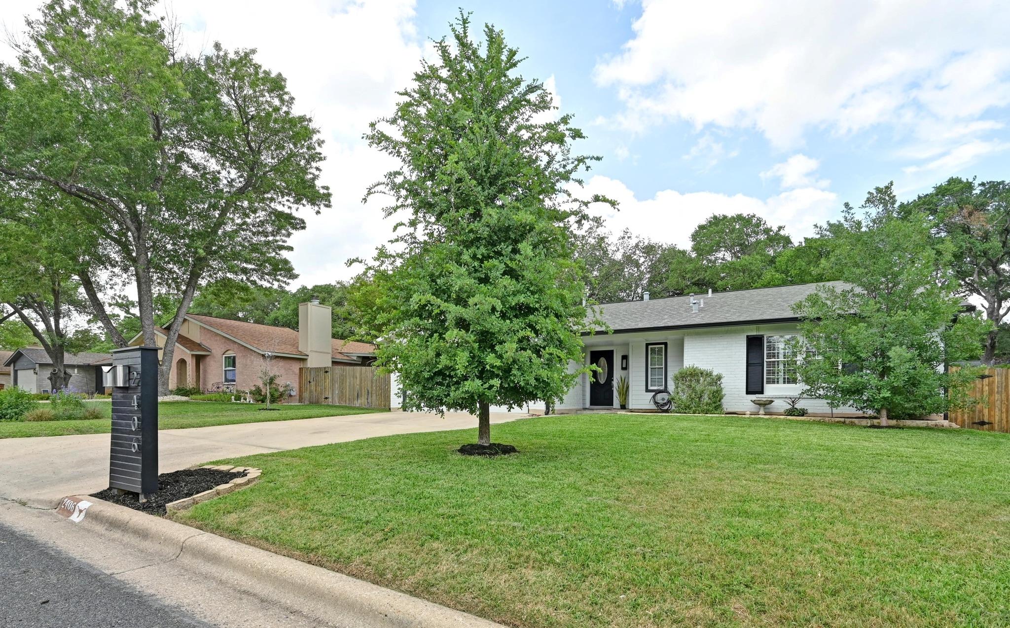 2406 Burly Oak Dr, Austin, TX 78745