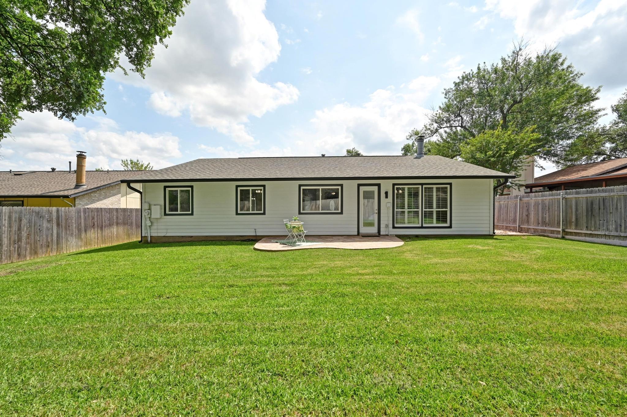 2406 Burly Oak Dr, Austin, TX 78745
