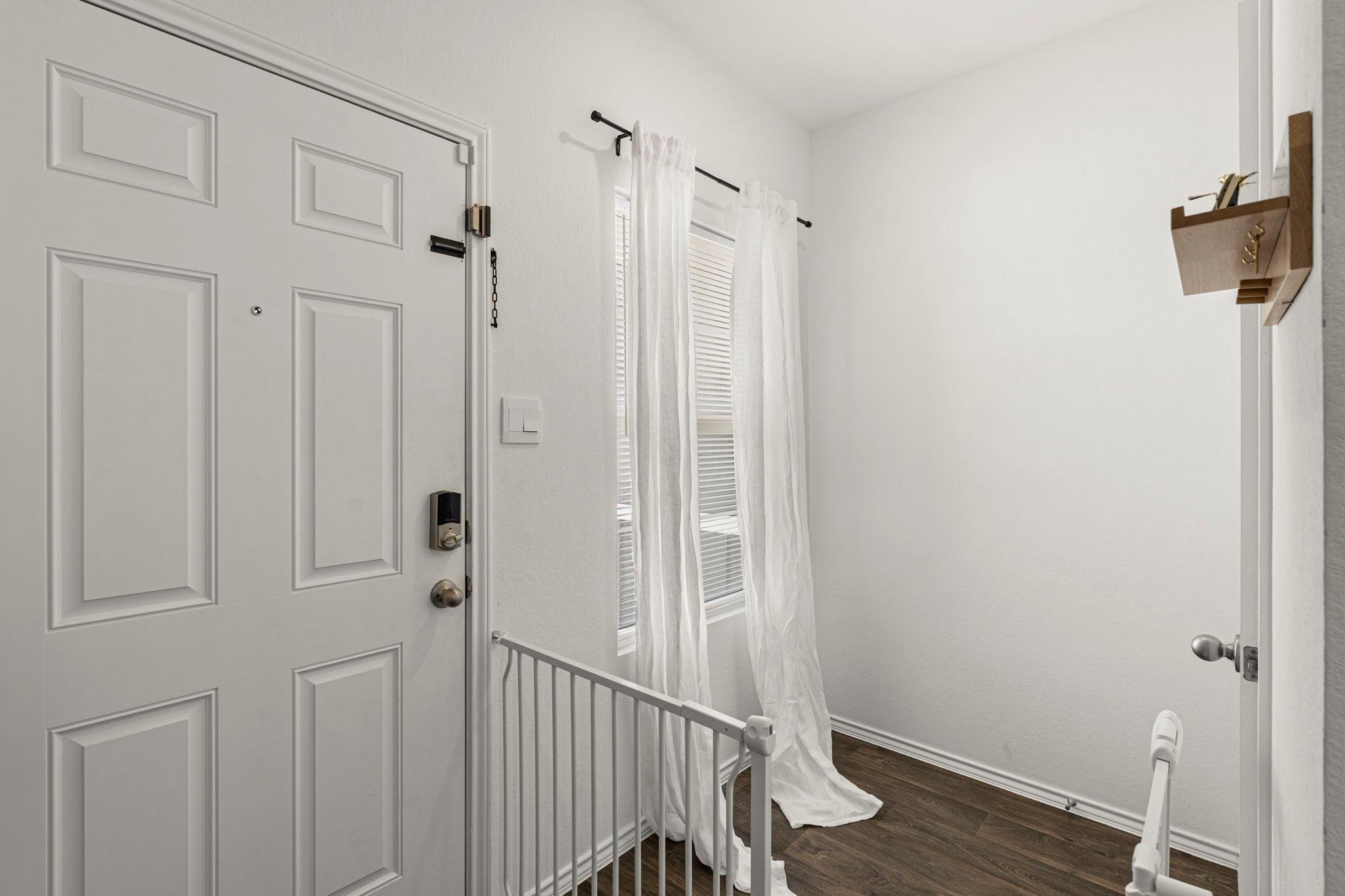 209 Ehrlich St, Kyle, TX 78640