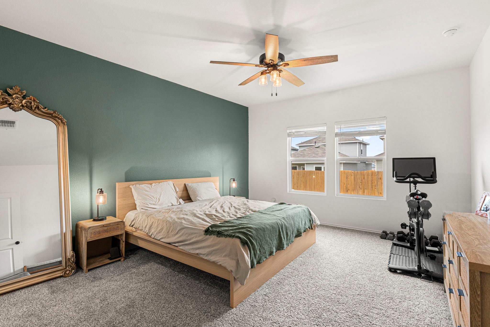 209 Ehrlich St, Kyle, TX 78640