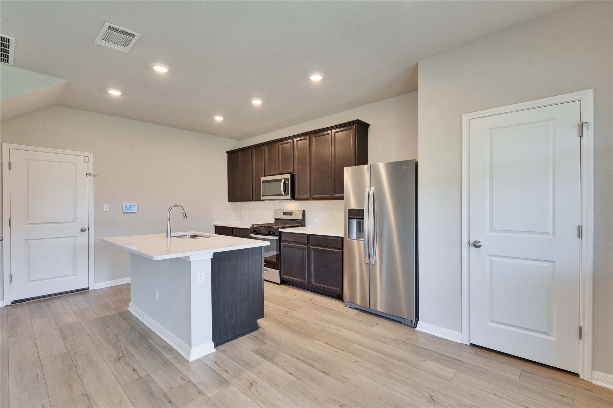 125 Morning Dawn Ln, Georgetown, TX 78628