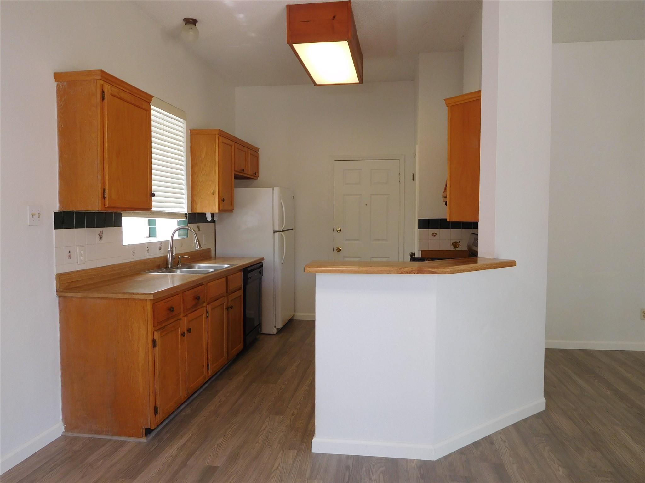 2202 Quiet Wood Dr, Austin, TX 78728