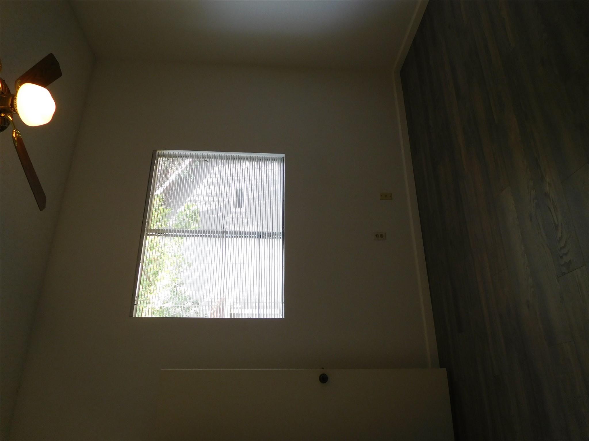 2202 Quiet Wood Dr, Austin, TX 78728