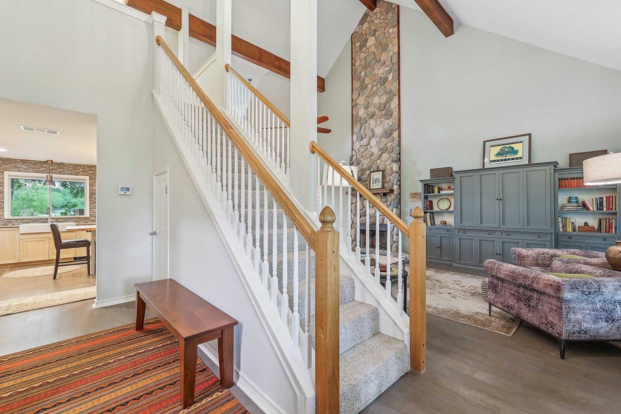 323 Colorado Dr, Cedar Creek, TX 78612