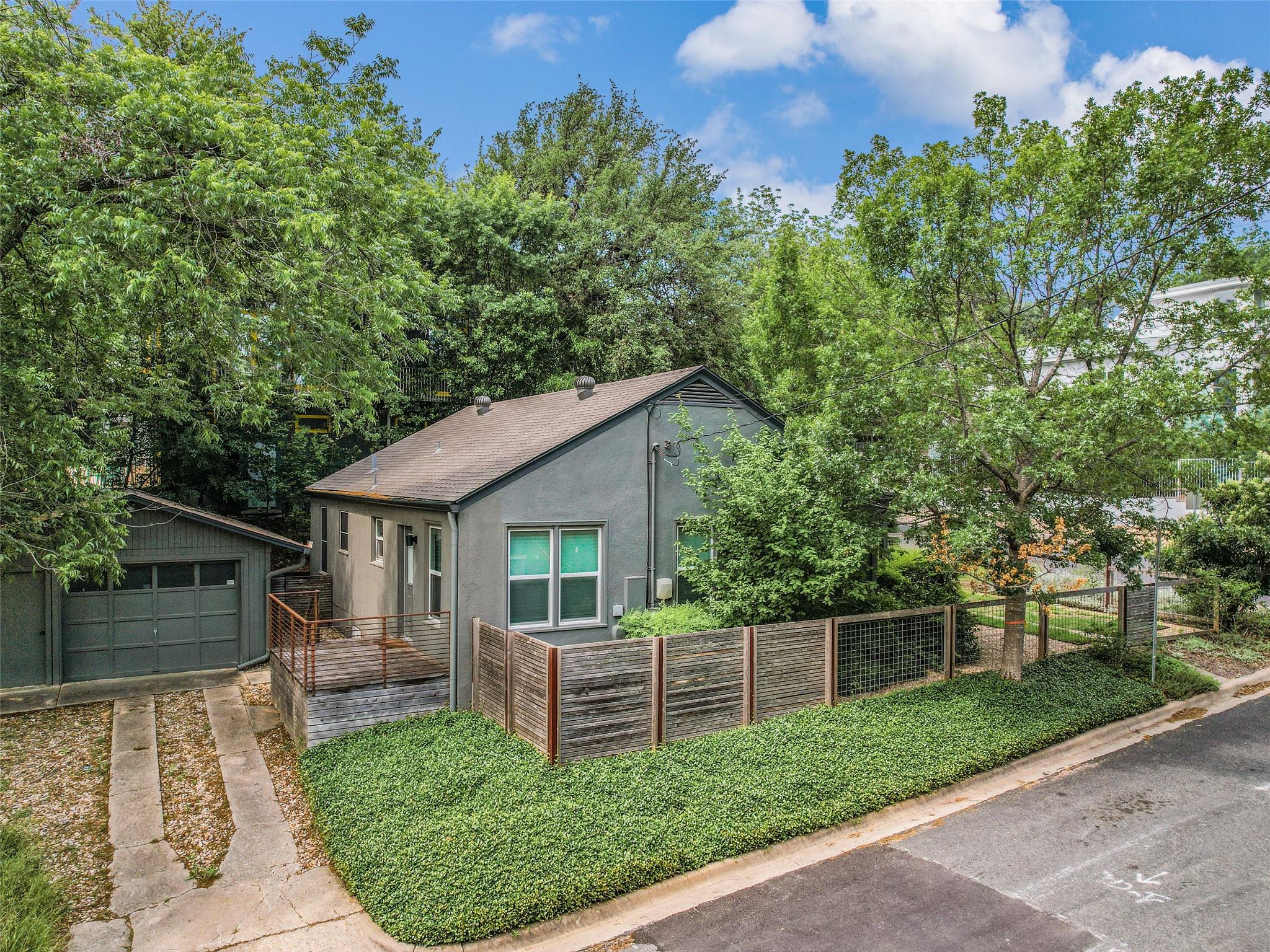 701 Bouldin Ave, Austin, TX 78704