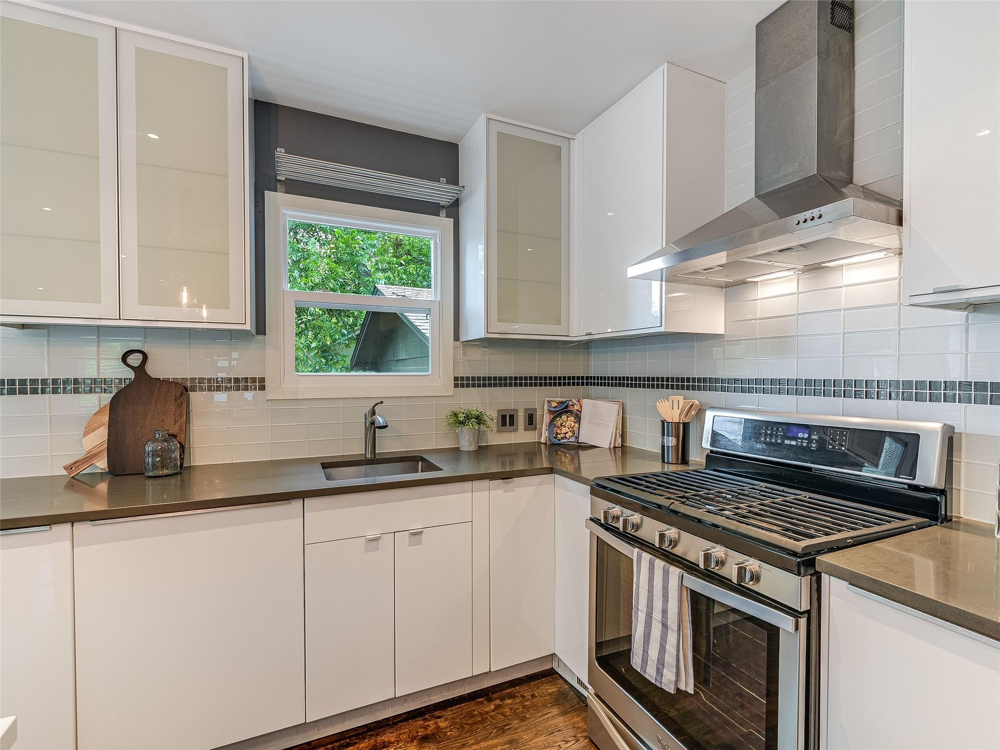 701 Bouldin Ave, Austin, TX 78704