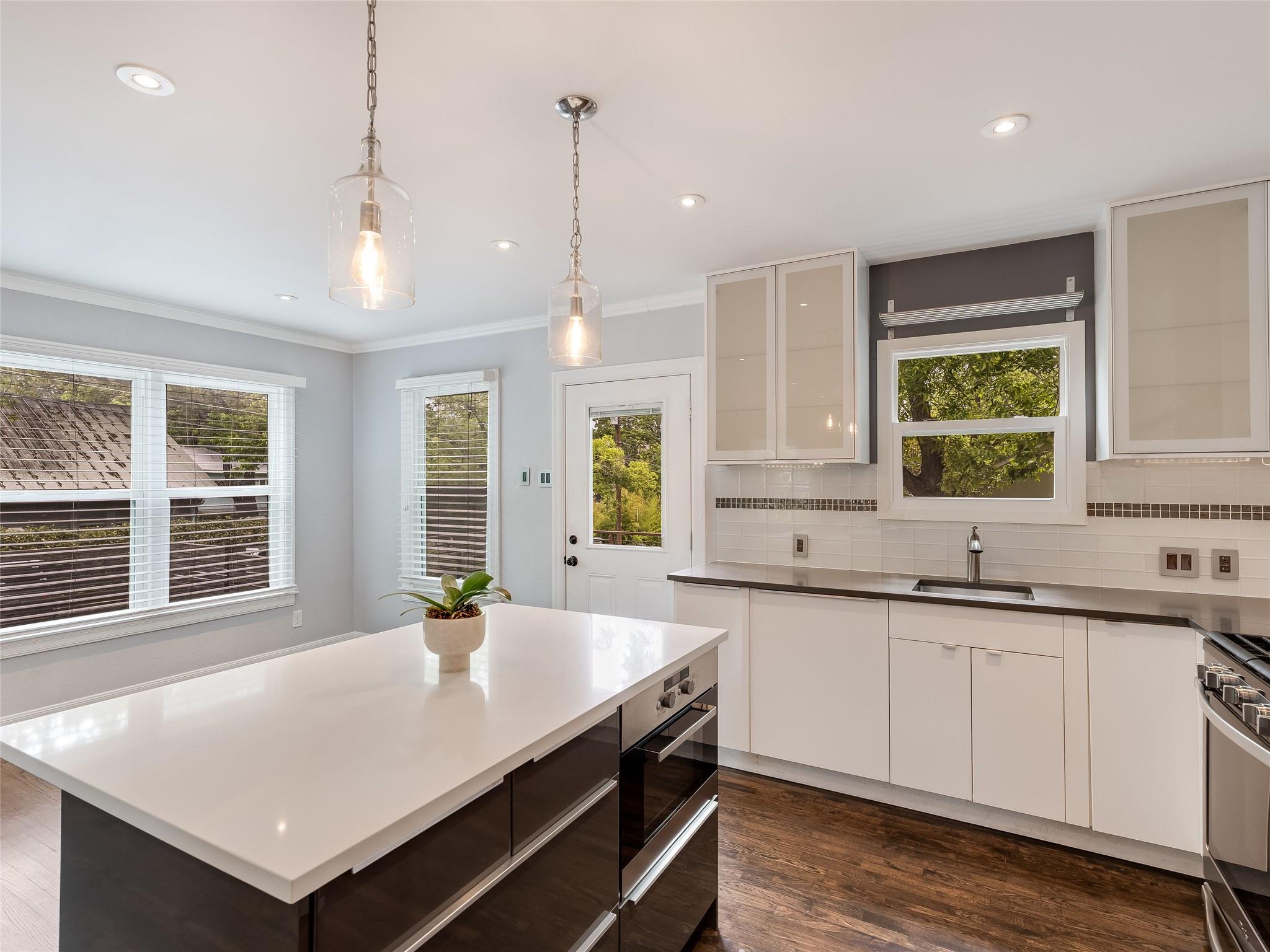 701 Bouldin Ave, Austin, TX 78704