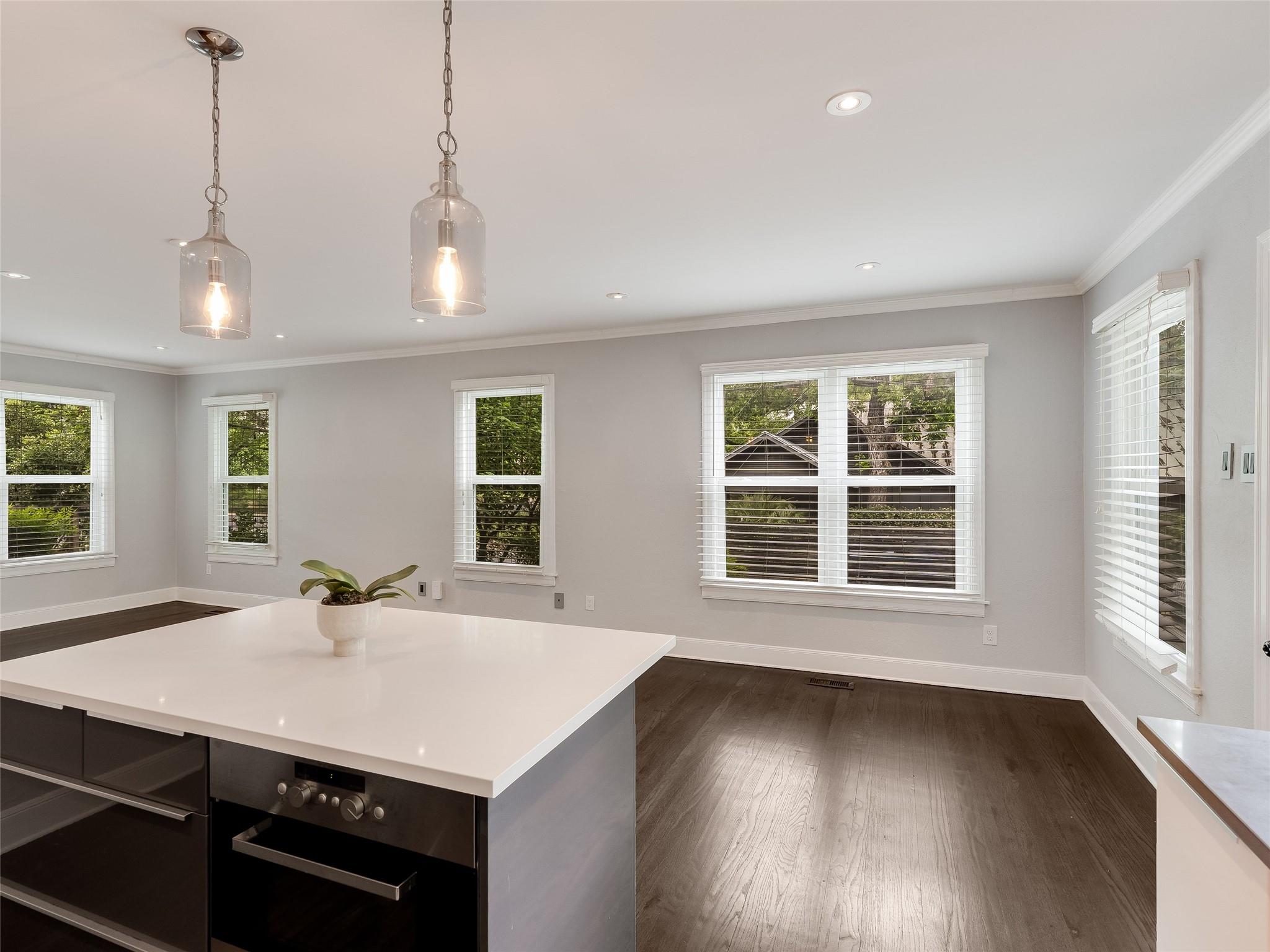 701 Bouldin Ave, Austin, TX 78704