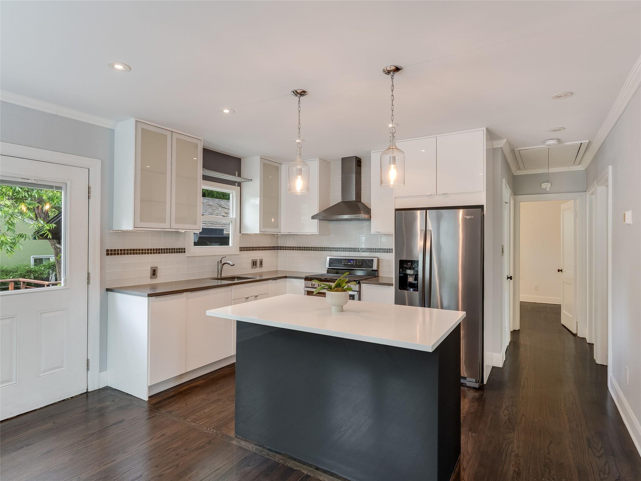 701 Bouldin Ave, Austin, TX 78704