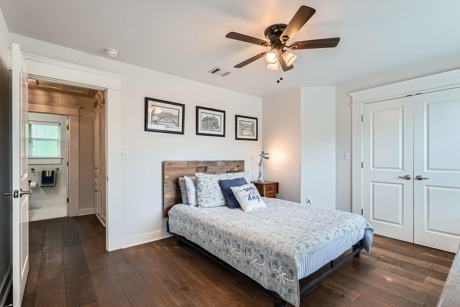 1117 Algarita Ave, Austin, TX 78704
