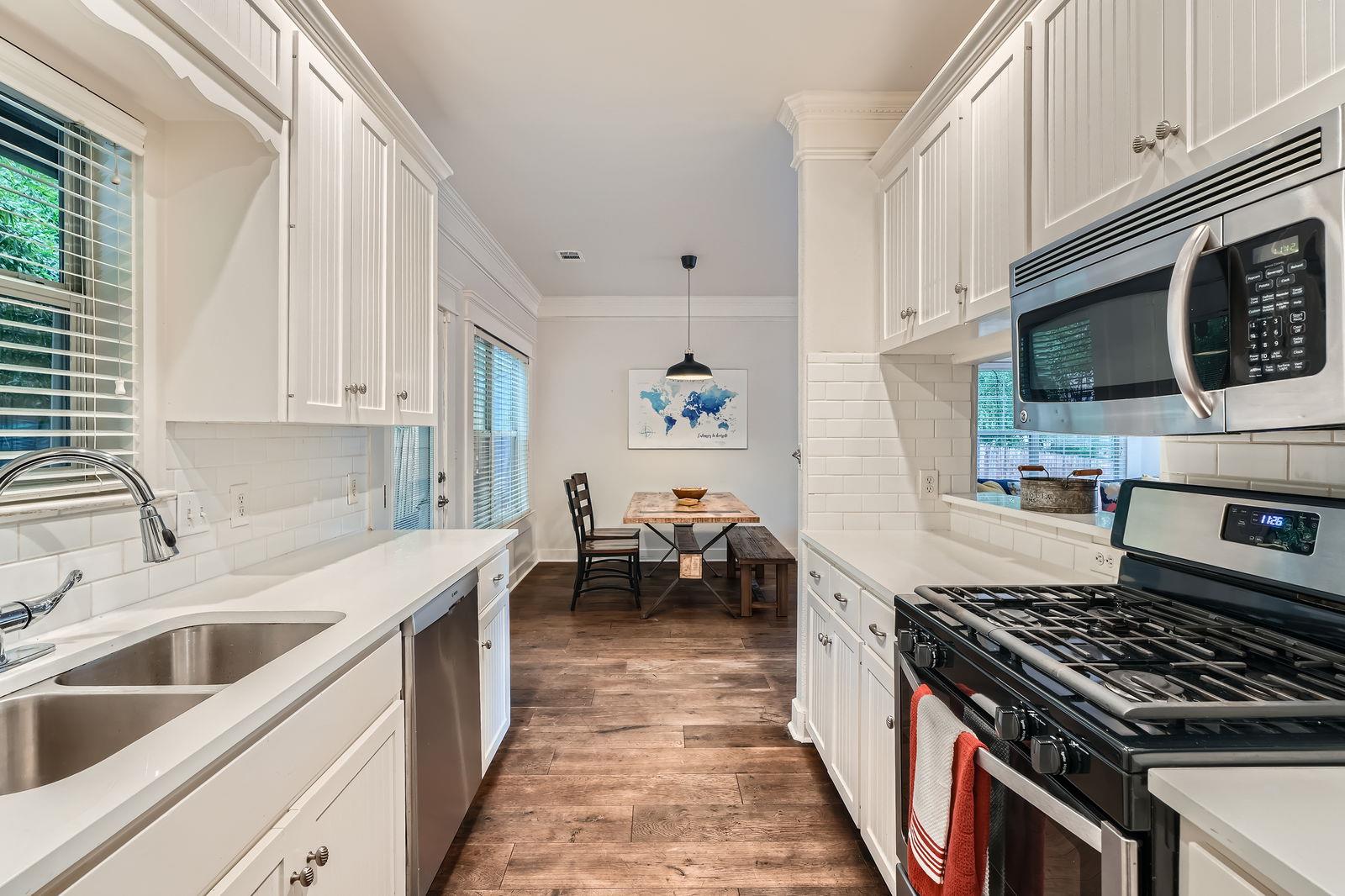 1117 Algarita Ave, Austin, TX 78704