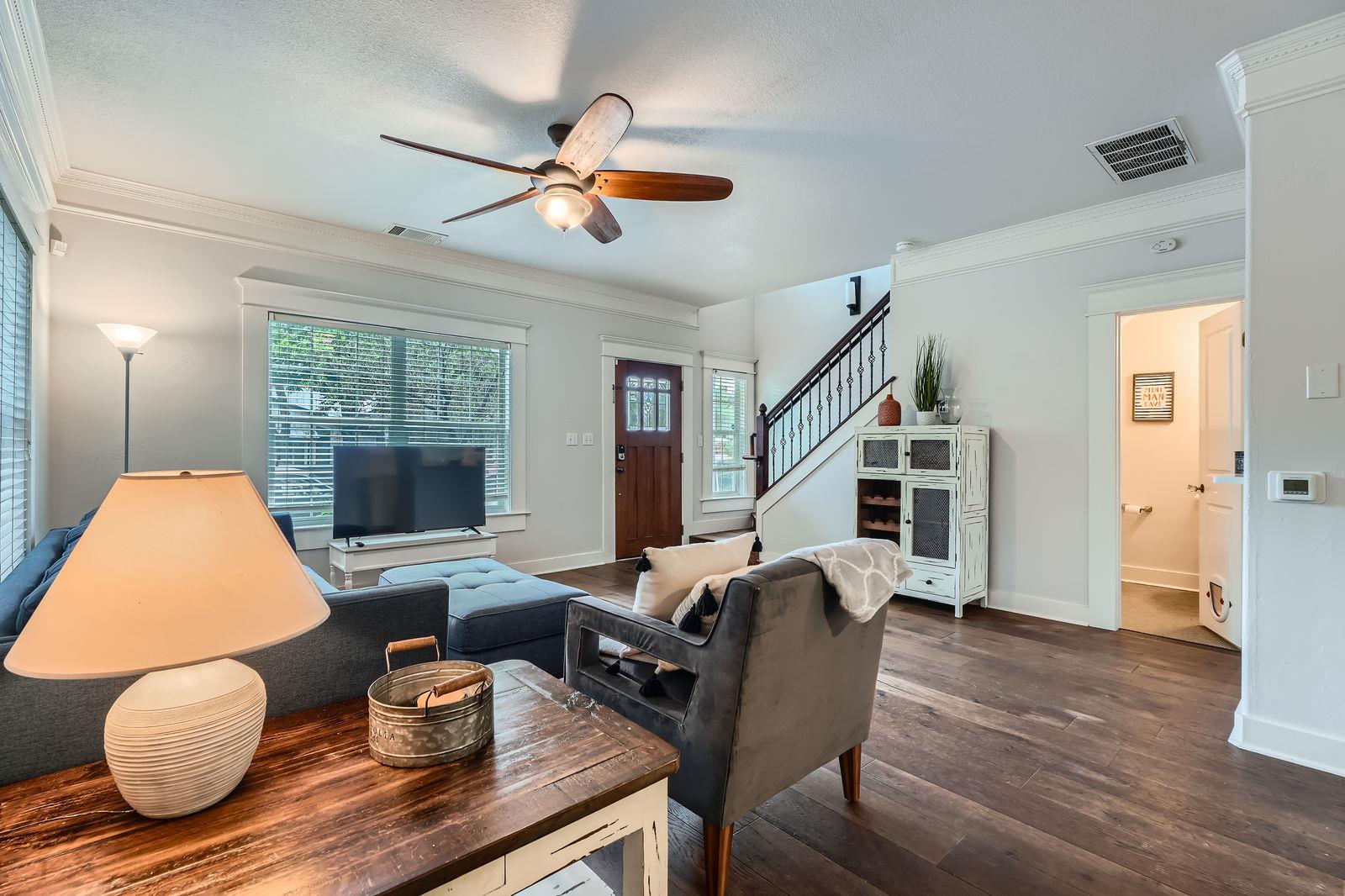 1117 Algarita Ave, Austin, TX 78704