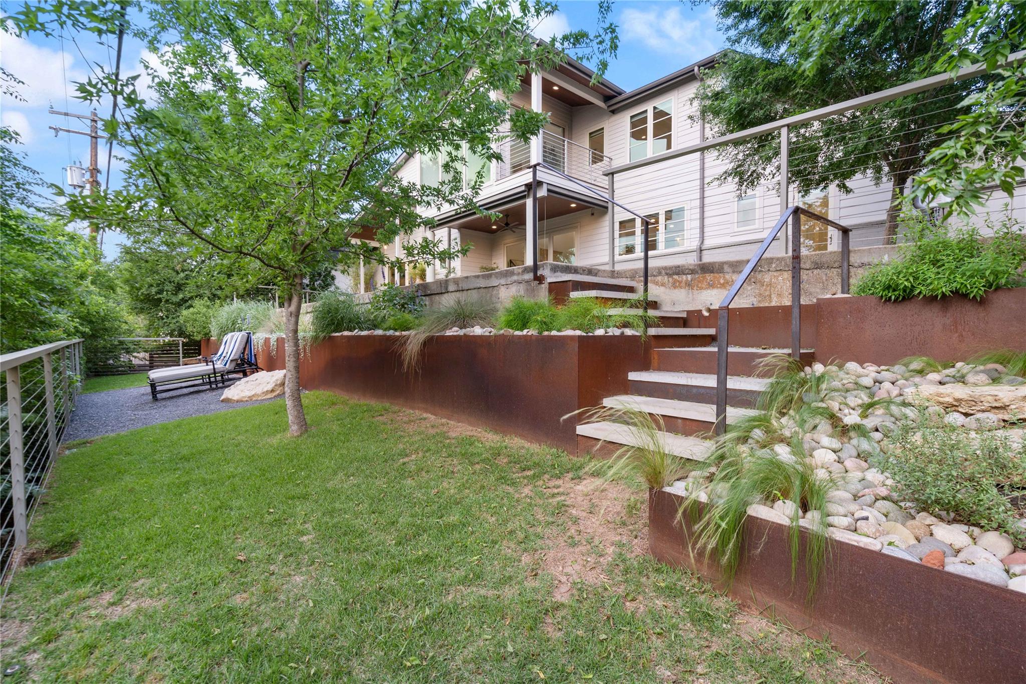 2902 Cedarview Dr, Austin, TX 78704