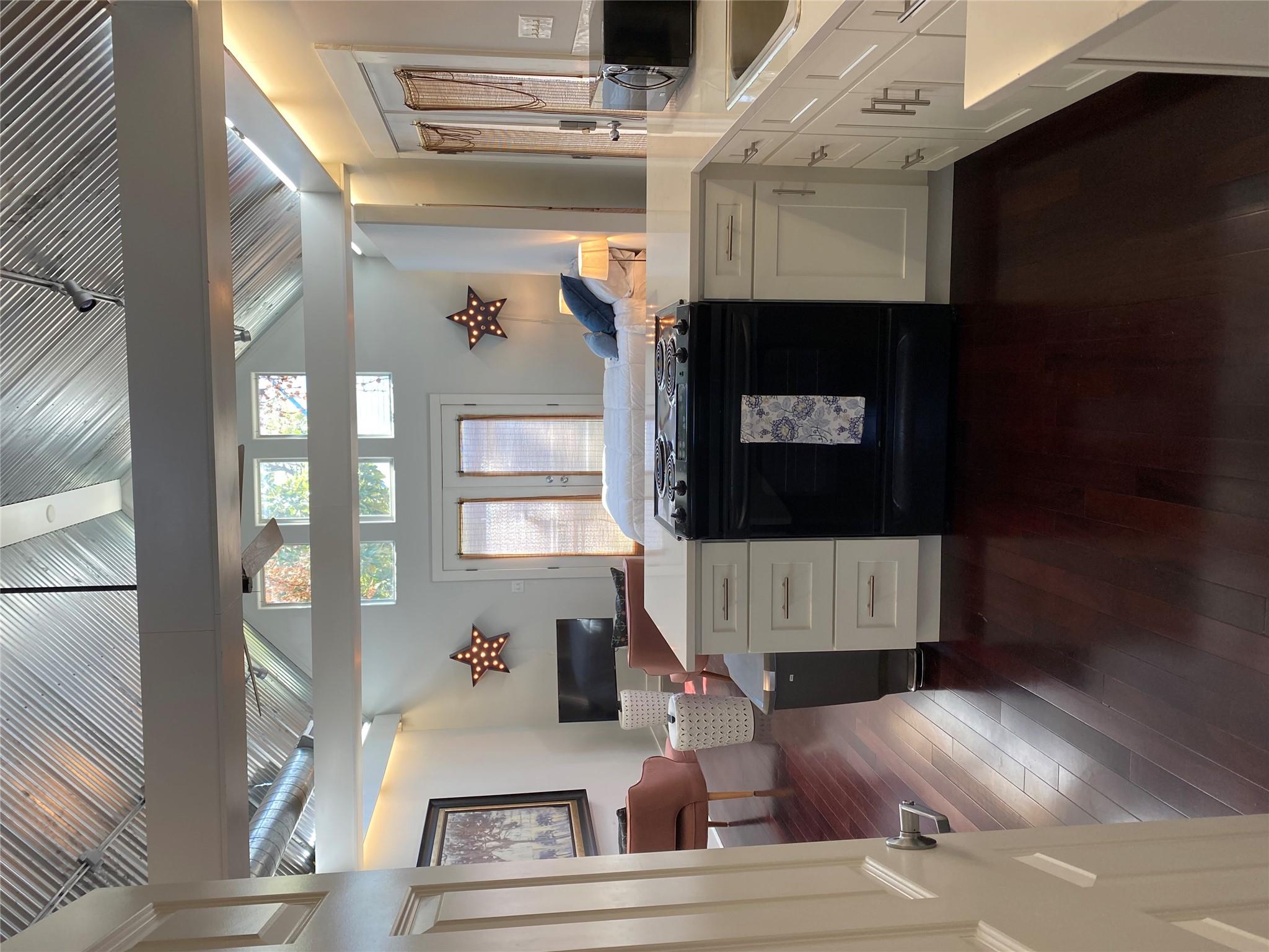 101 Short St, Smithville, TX 78957
