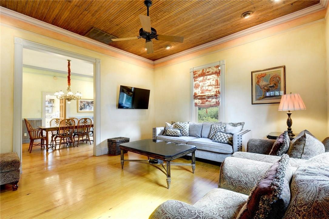 101 Short St, Smithville, TX 78957