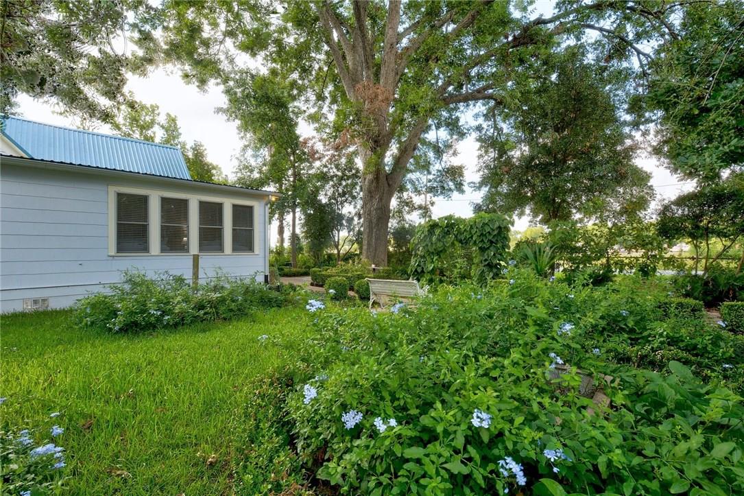 101 Short St, Smithville, TX 78957