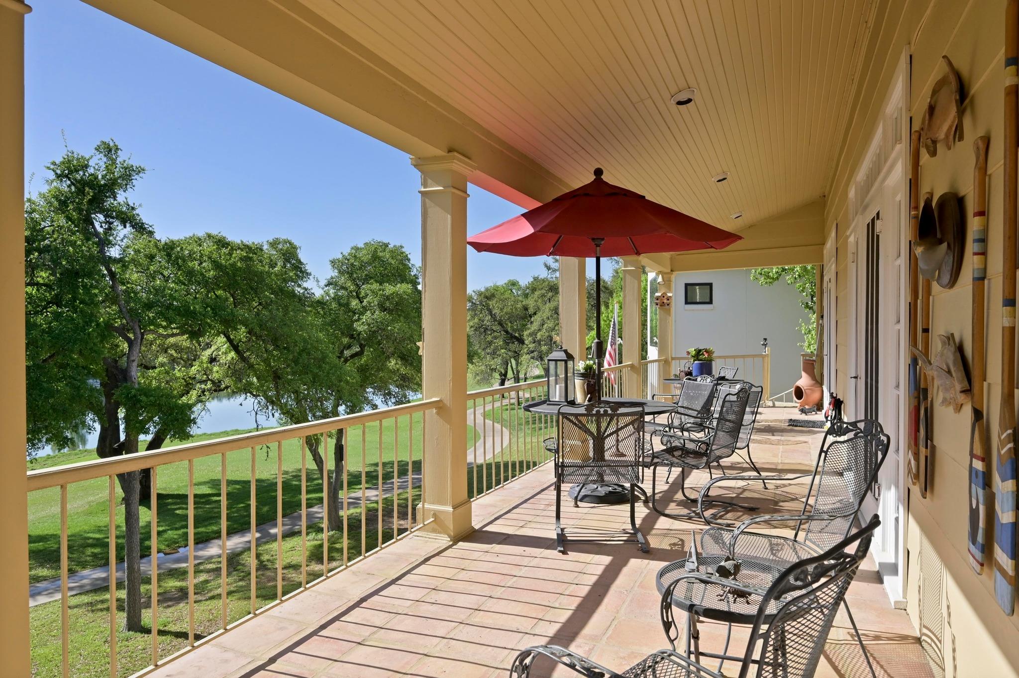 52 Club Estates Pkwy, The Hills, TX 78738